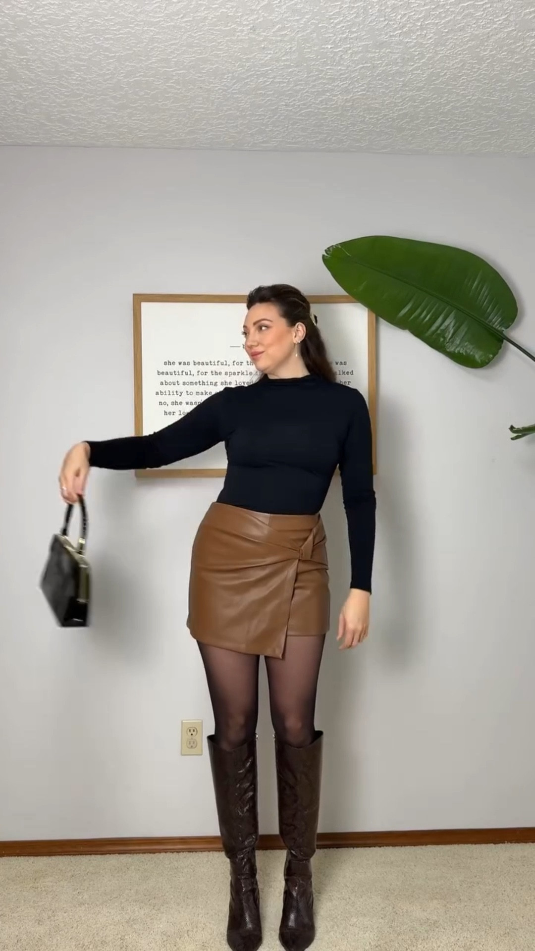 The most versatile shapewear with TIGHTS! @shapellxofficial 

Def coming to Italy with me! 

#everydayshapewear #shapellex #shapellxshapewear #styledaily