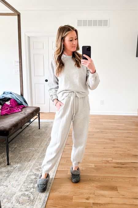 The best sweatpants of all time are on sale for only $35 and I seriously can’t resist buying every color 😭 

#LTKSeasonal #LTKfindsunder50 #LTKsalealert