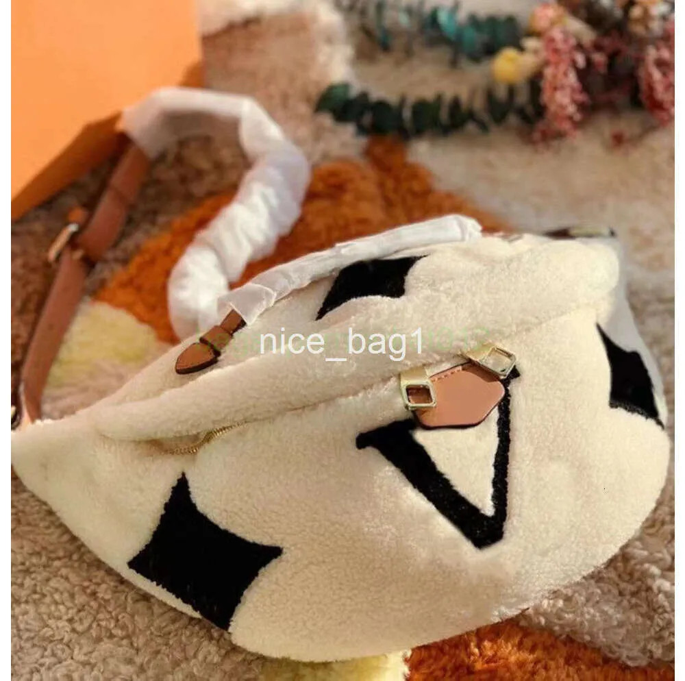Evening Bags Winter Teddy Waist Bag Designer Bum For Womens Men Fashion Lambswool Sherpa Crossbod... | DHGate