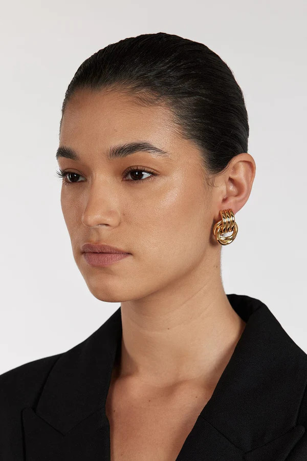 HEAVEN MAYHEM MINI KNOT GOLD EARRING | DISSH