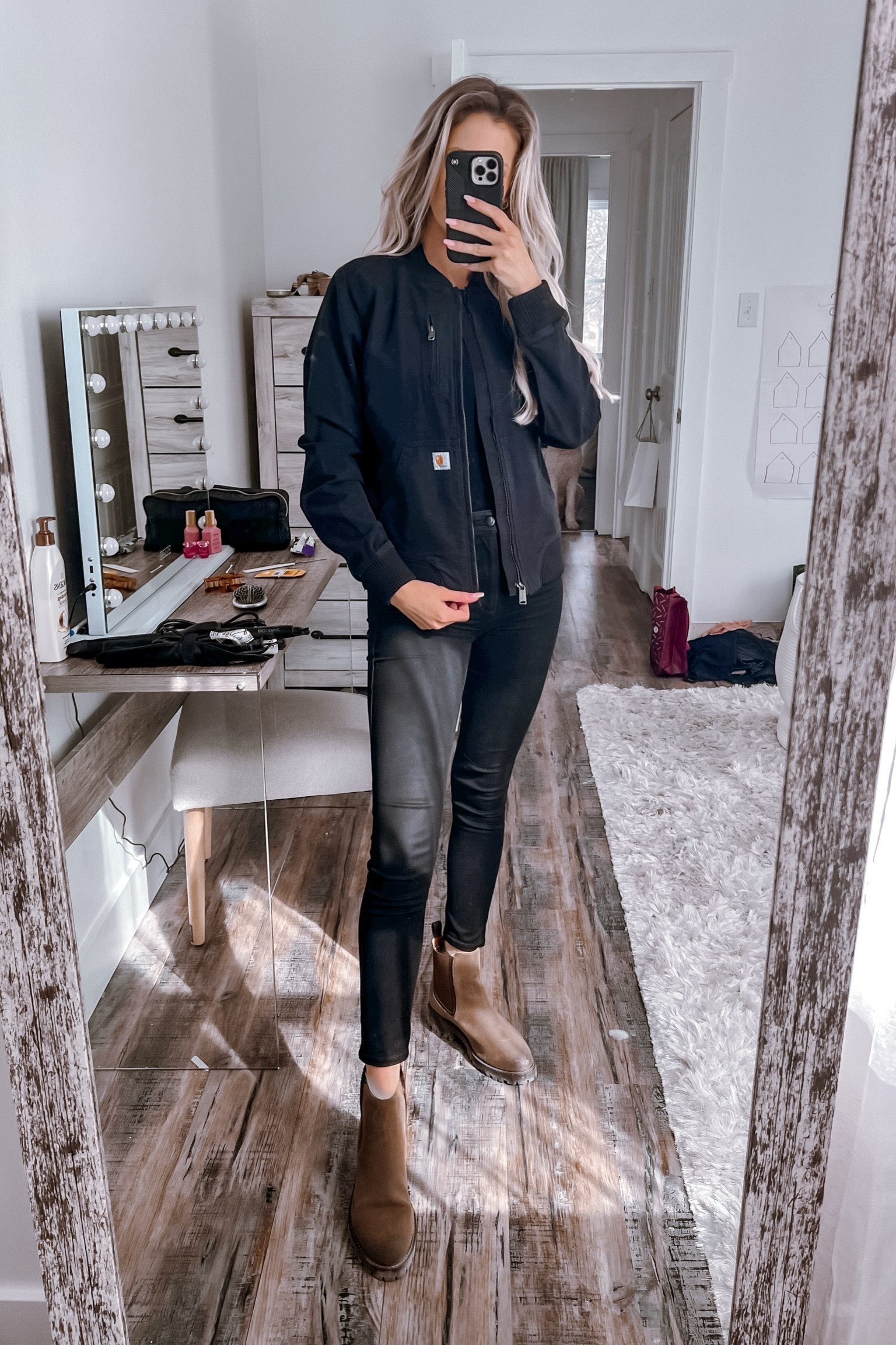 Construction site visit but make it fashionable. 🏗️ 🦺 

#LTKworkwear #LTKstyletip