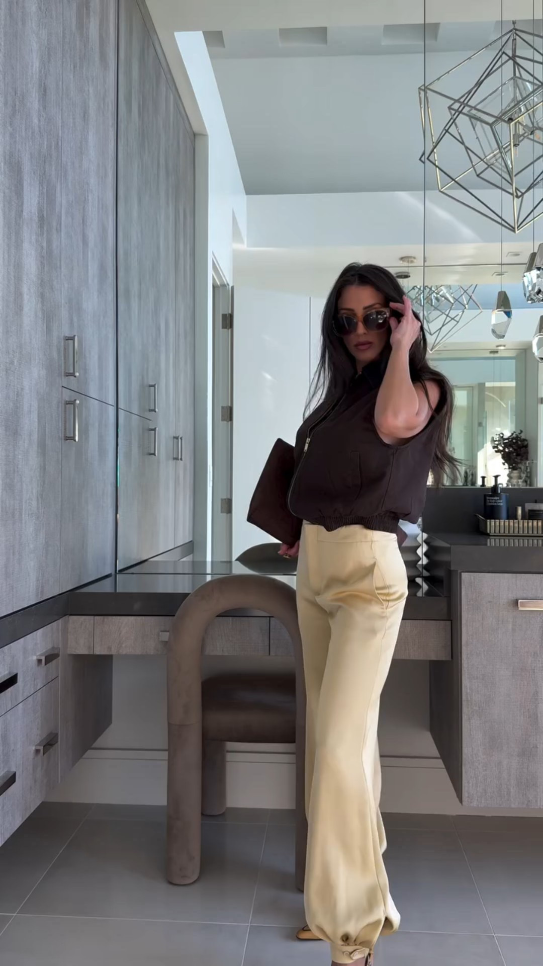 fall in FL means corduroy vests worn alone. #reels #style #ltk #fallfashion 

Follow my LTK @rachdemirjian on the @shop.LTK —
https://liketk.it/5nJMn