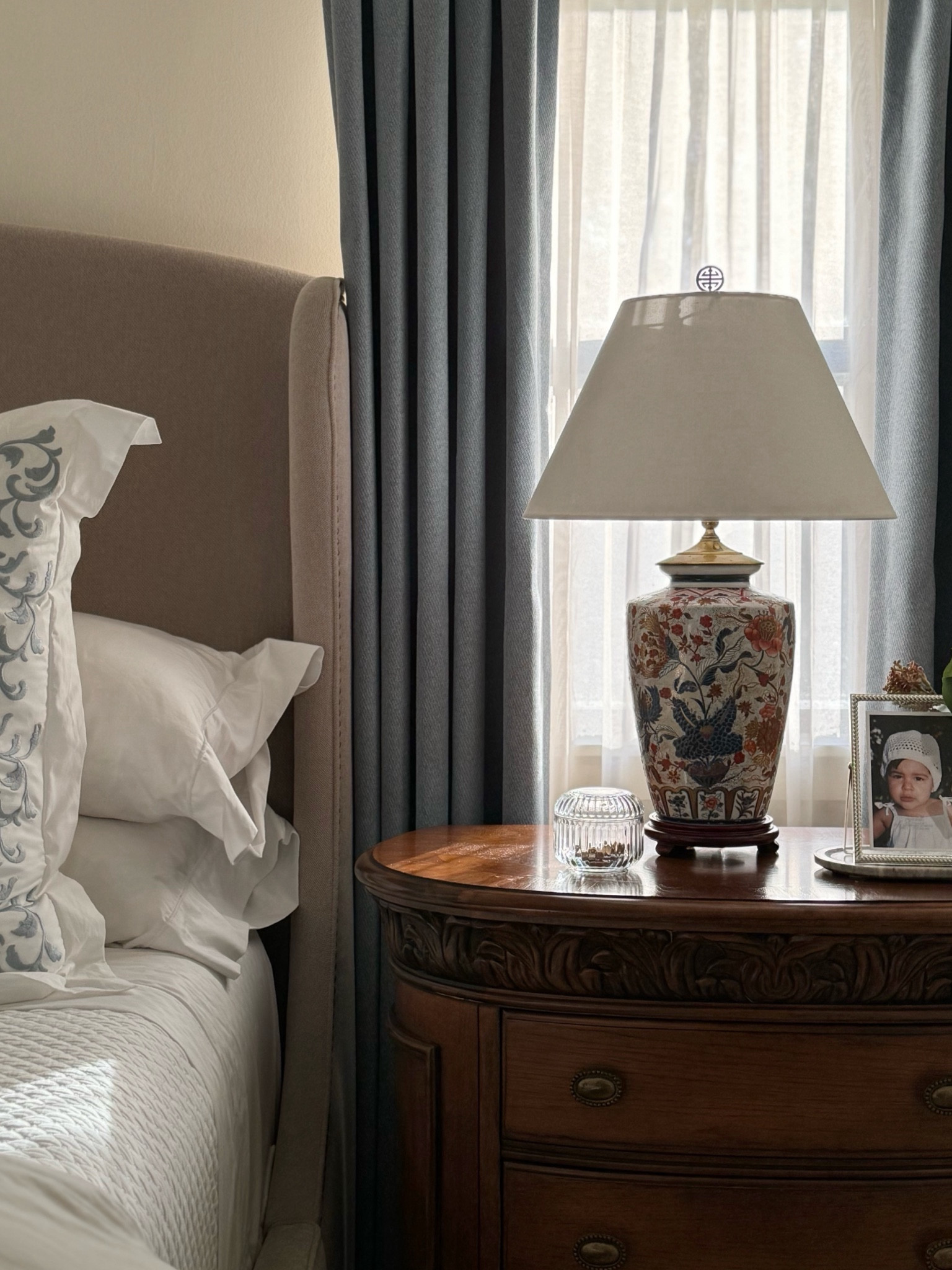 Table Lamp. Imari. Vintage. Traditional. Chinoiserie. Glass Trinket Box. 

#LTKhome