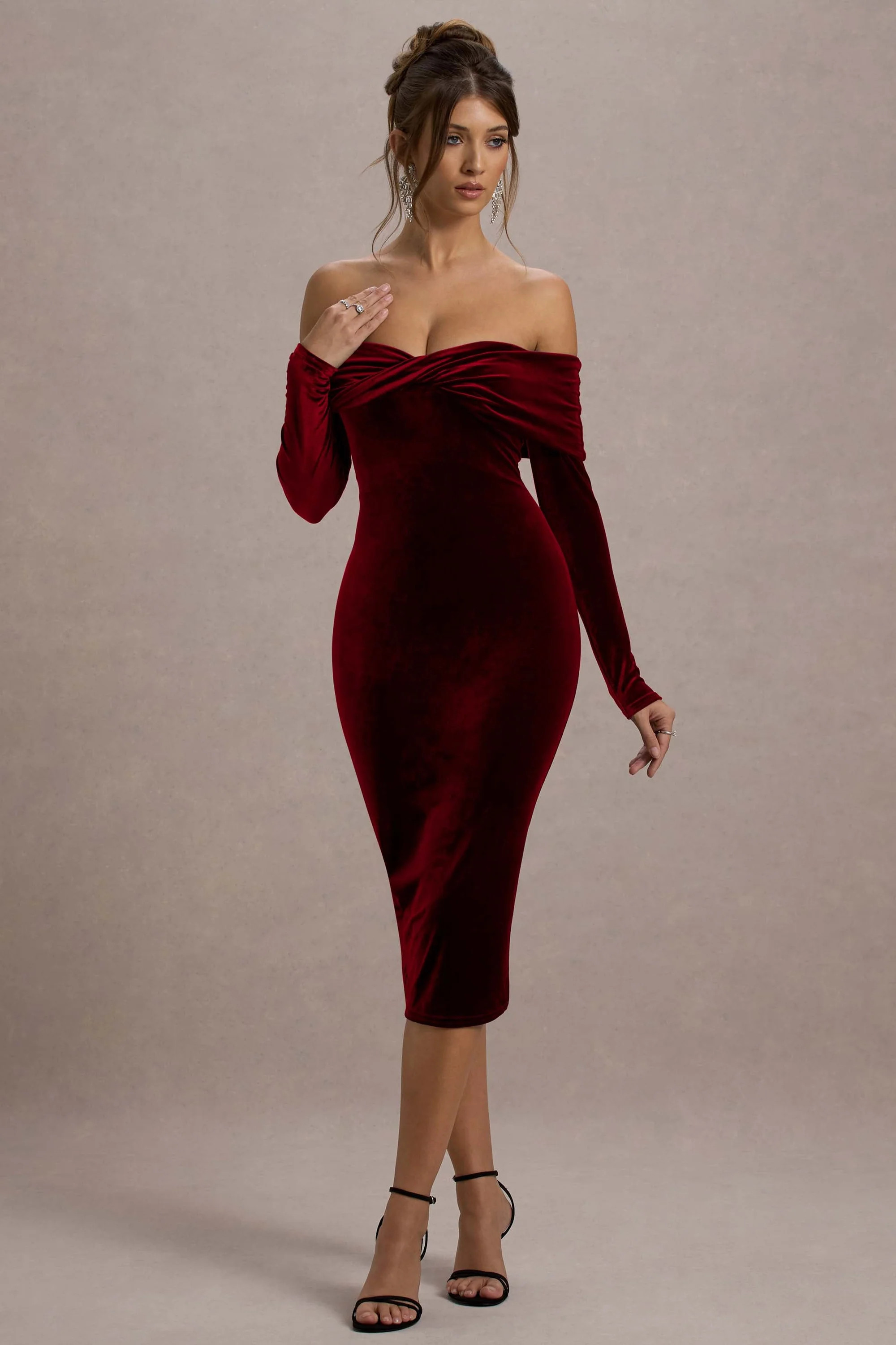 Compliment  Berry Velvet Bardot Midi Dress | Club L London