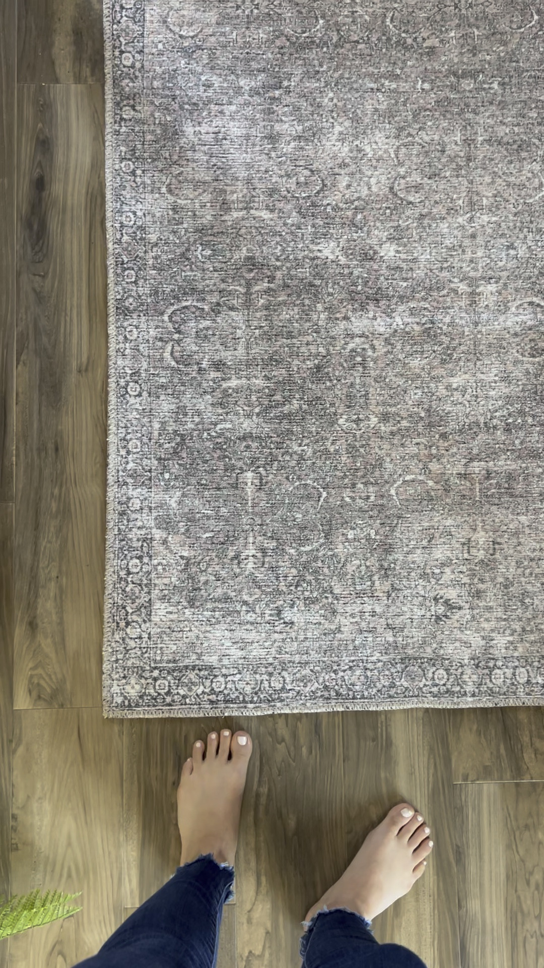 $40 WASHABLE RUNNER for the win! Love that it’s washable for the kitchen and affordable!

#LTKhome #LTKsalealert #LTKfamily