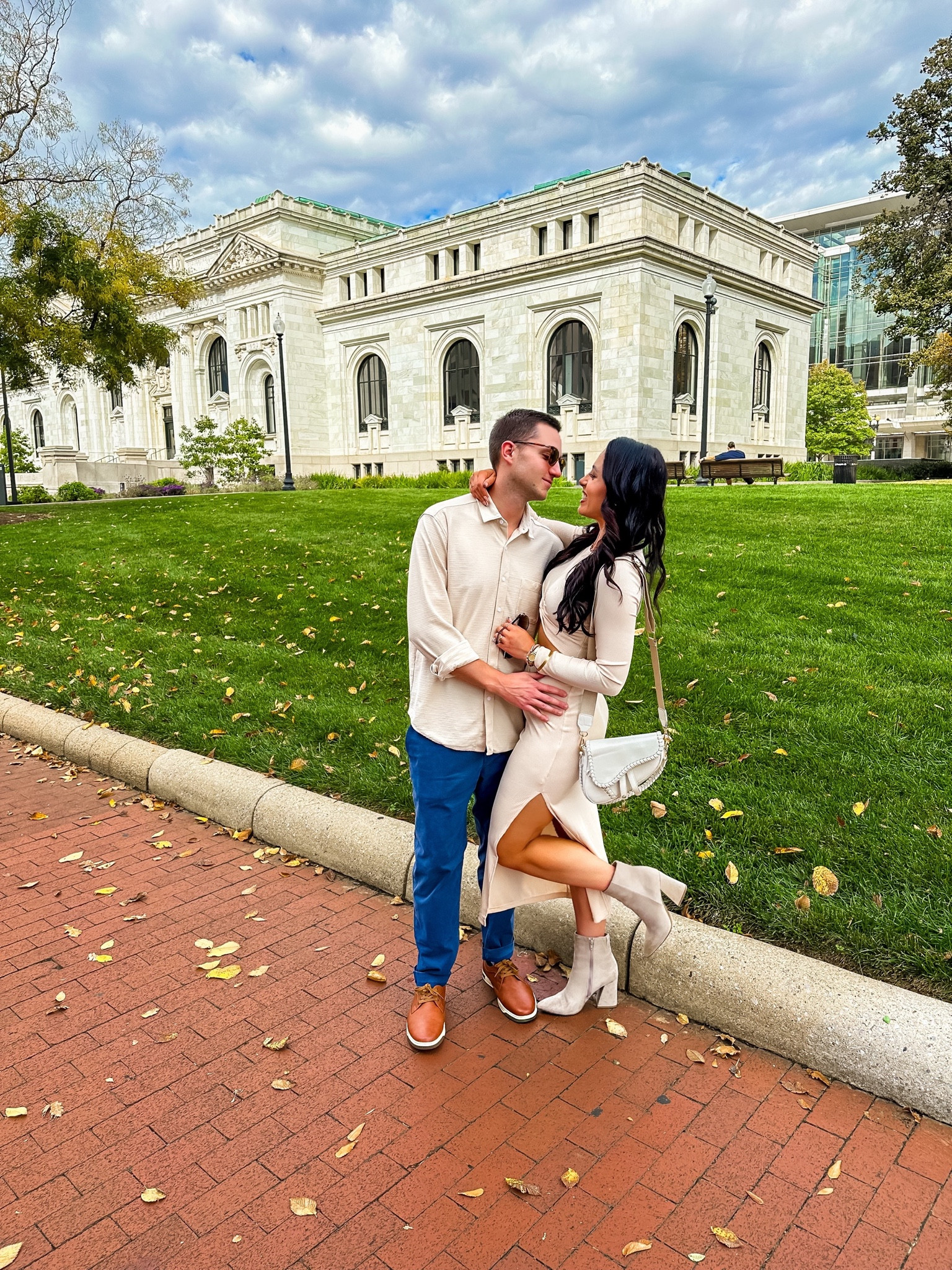 Under $30 amazon two piece set (small, 5 colors), under $20 amazon saddlebag purse (multiple colors), rayban aviators, $40 target suede booties (tts)— a perfect fall or thanksgiving outfit! Ships prime #founditonamazon 

#LTKCyberWeek #LTKsalealert #LTKfindsunder50