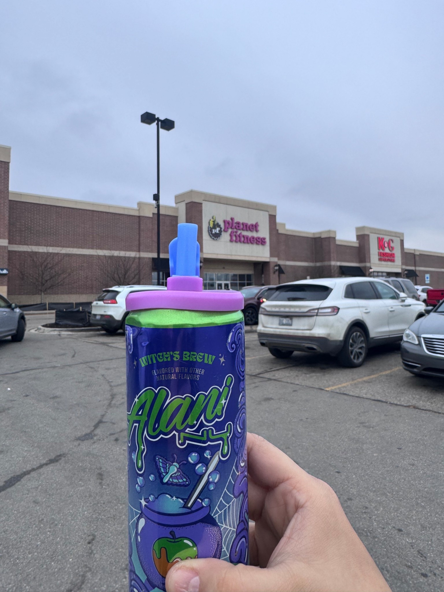 Did you know it’s cheaper to buy certain flavors Alanis on Amazon I just found out and am stocking up 

#dipesi #energydrinklid #alani #energydrink

#LTKActive #LTKmomlife #LTKfitnessgoals