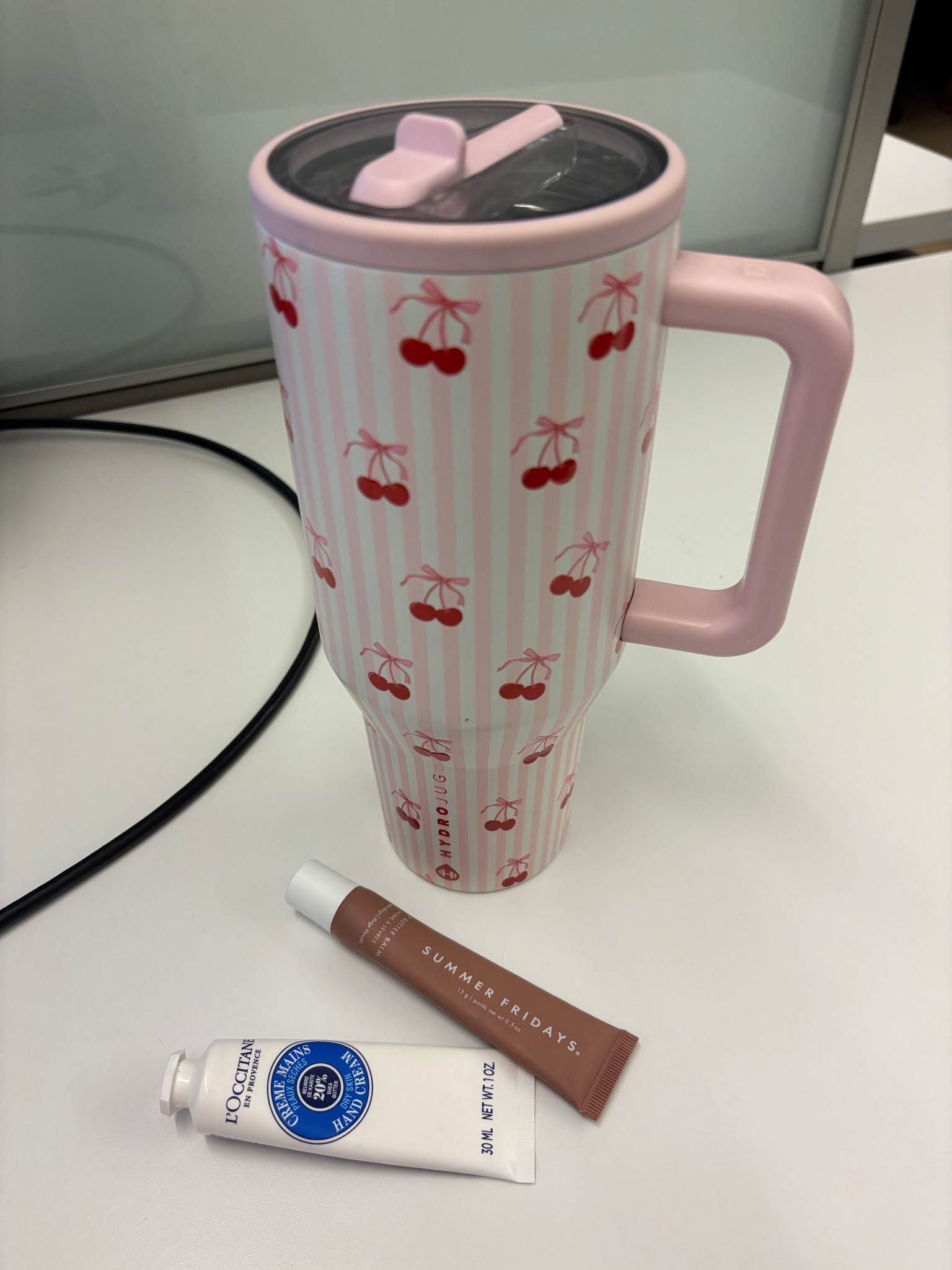 My skin gets so dry during the winter, so I proactively make sure to stay hydrated during the day, including while I’m in office! These are my essentials to keep the winter dry skin at bay!

#winter #skincare #lipgloss #chapstick #waterbottle #hydrojug

#LTKSeasonal #LTKCyberWeek #LTKGiftGuide