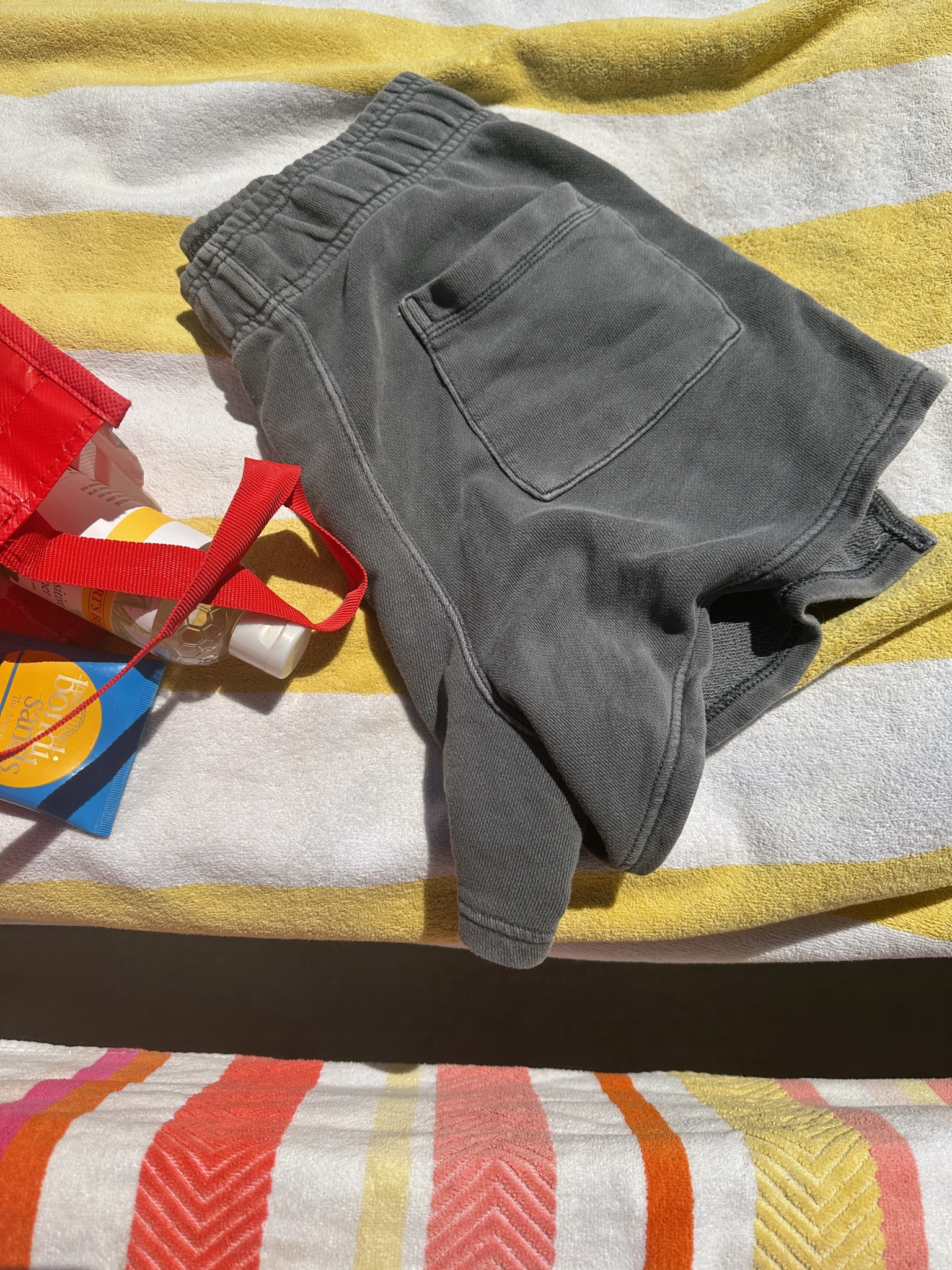 i got these aerie shorts last season and they need to bring them back!!! gonna have to stock up on this seasons sweat shorts too ☀️