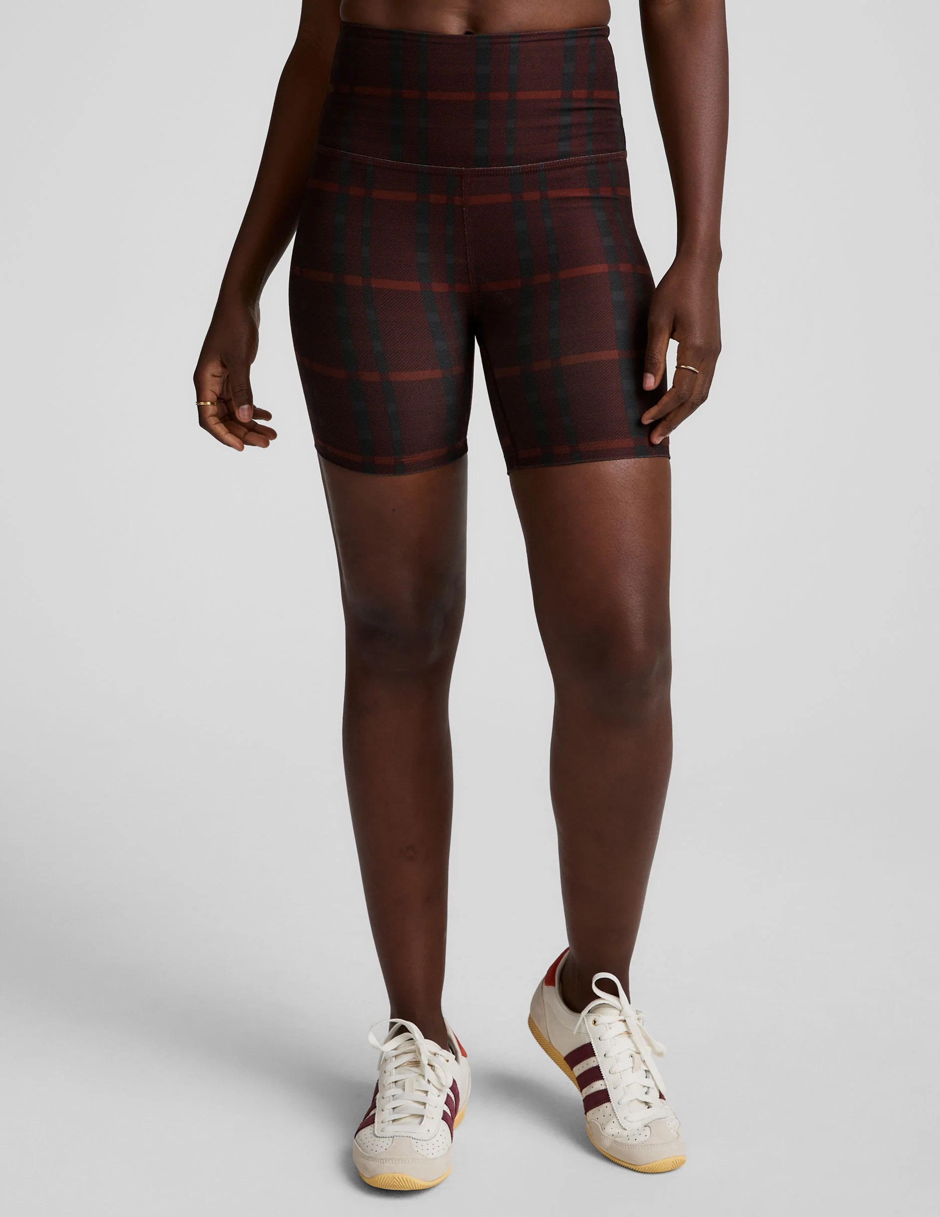 SoftMark Keep Pace Biker Short | Beyond Yoga | Beyond Yoga