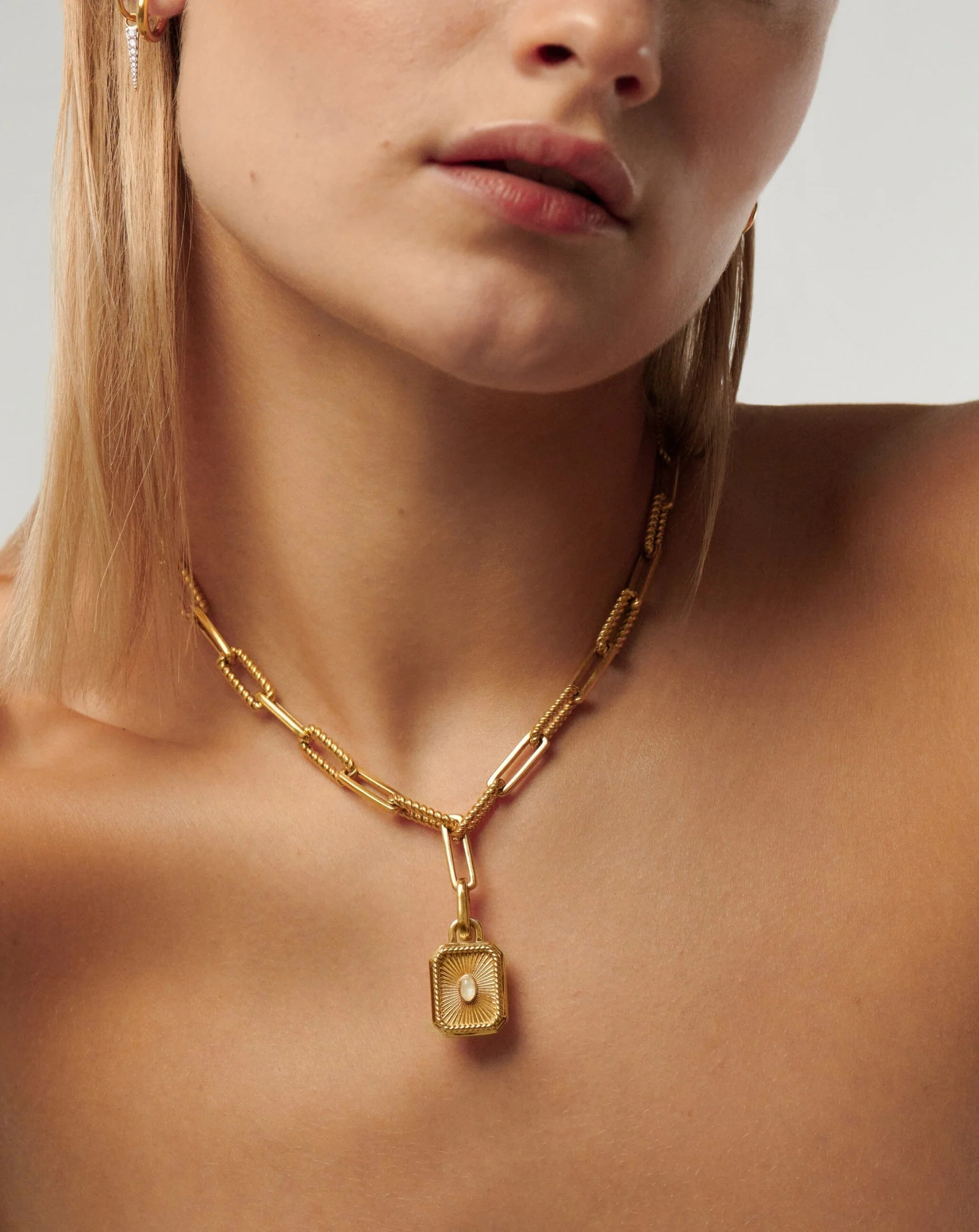Engravable Square Locket Chain Necklace | 18ct Gold Plated/Rainbow Moo | Missoma