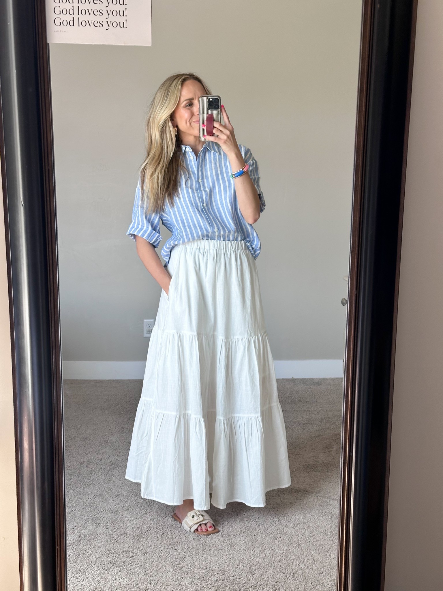 Spring outfit idea with one of my very favorite Amazon maxi skirts! Comes in so many good colors and has pockets!

True to size. 

Top in old but I linked similar. 

#LTKFindsUnder50 #LTKSeasonal #LTKStyleTip