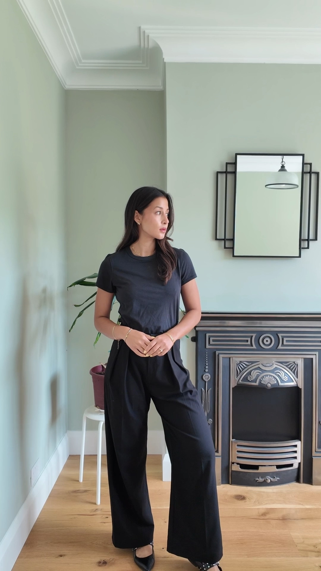 ways to style black trousers for clinic 

#LTKworkwear #LTKuk #LTKsummer