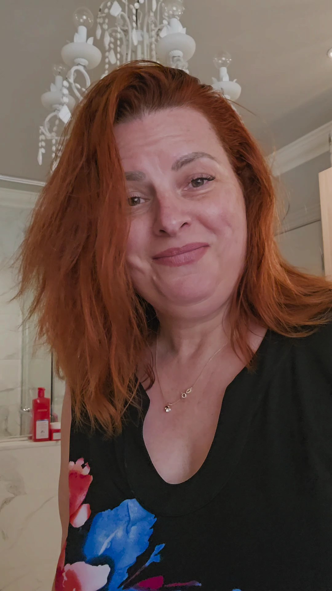 Un Beau Hâle d'été avec cet auto-bronzant.Attention il taches les main ! Alors voici ma méthode d'application 😉.#LTKquebec#LTKfrançais

#LTKcanada #LTKbeauty #LTKover50style