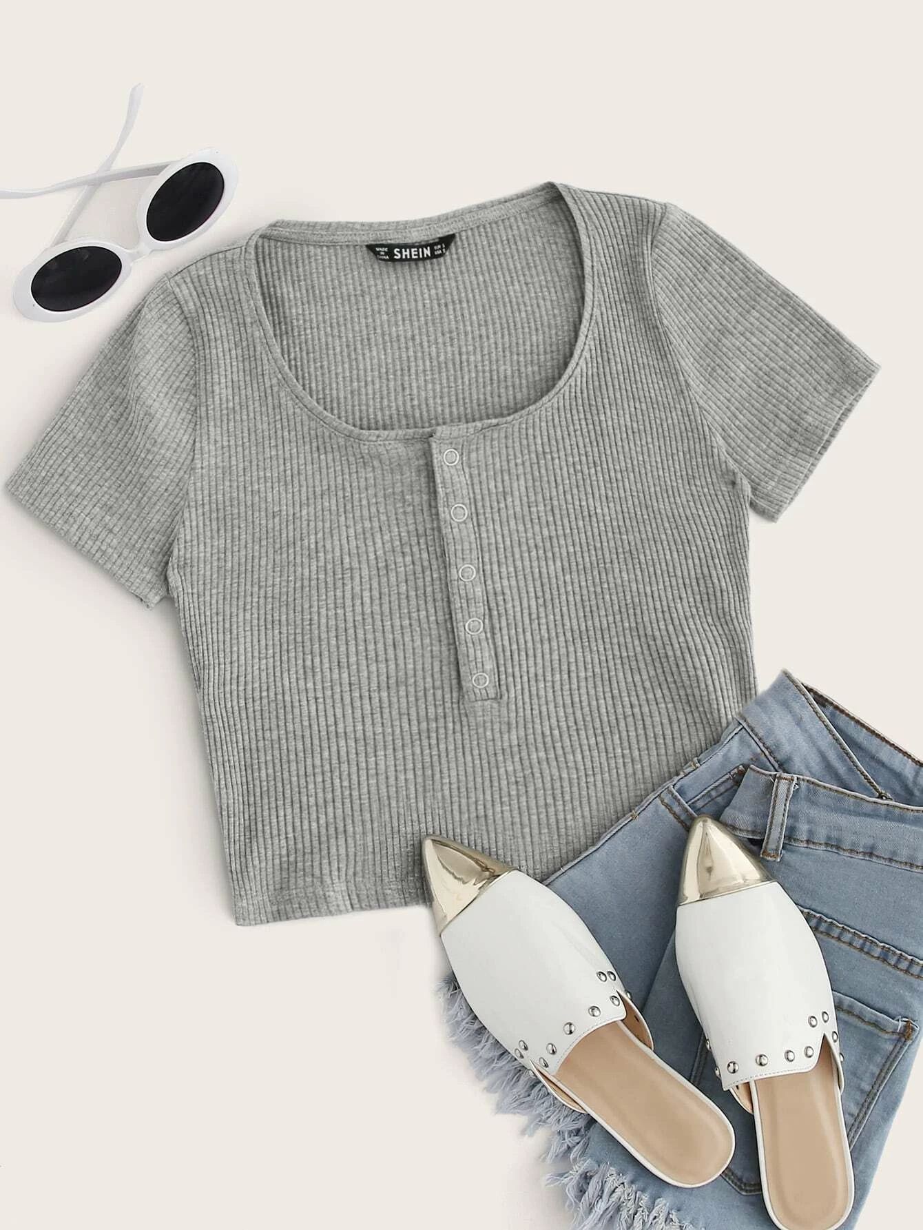 Ribbed Cropped Henley Top | ROMWE