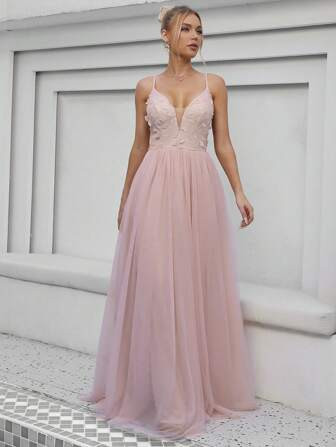 Floral Appliques Mesh Overlay Cami Wedding Dress | SHEIN