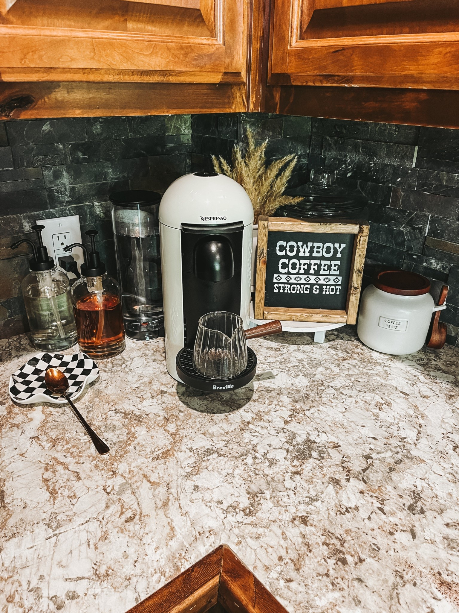 Coffee bar! ☕️ 

#LTKSaleAlert #LTKFindsUnder50 #LTKHome