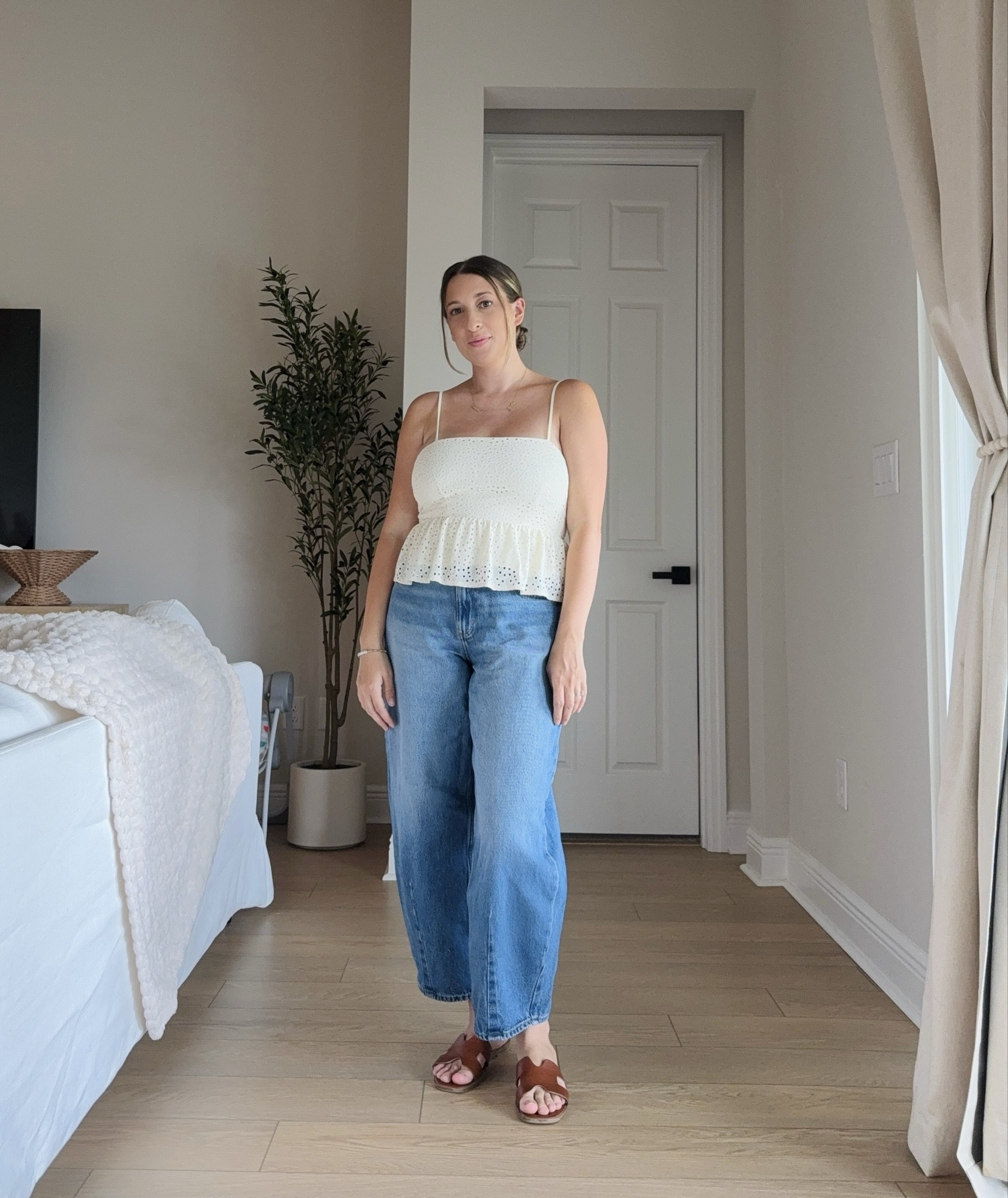 I am so here for the barrel jean look - Target has the cutest that are also great quality at just $28 😍 tops are linked too✨

#LTKPetite #LTKFindsUnder50 #LTKStyleTip