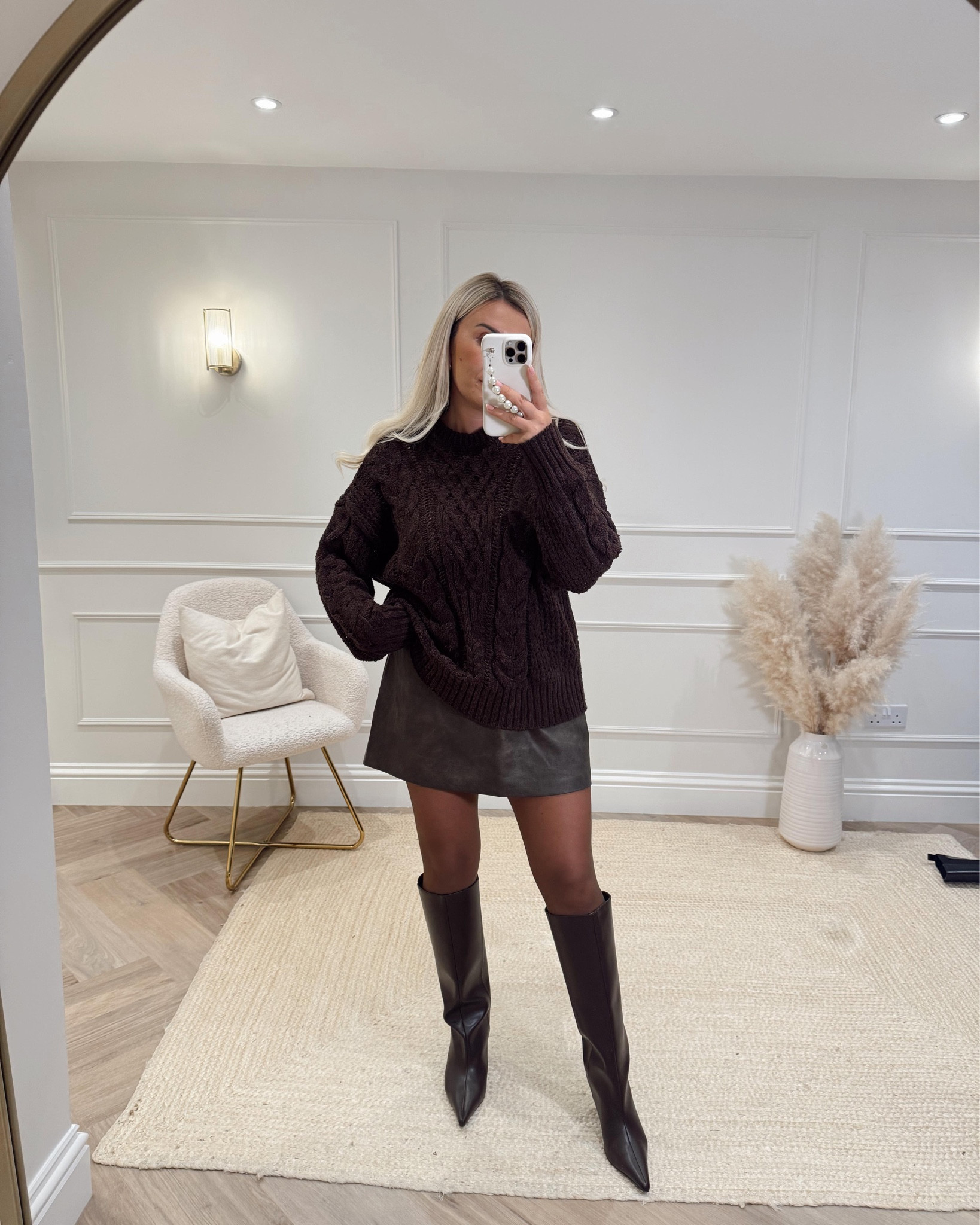 The perfect autumn outfit!! 😍

Currently on sale plus 15% off with code AFxLTK Autumn AFxLTK

Autumn outfit, leather skirt, chocolate brown, cable knit, knee high boots 

#LTKautumn #LTKuk #LTKwinter