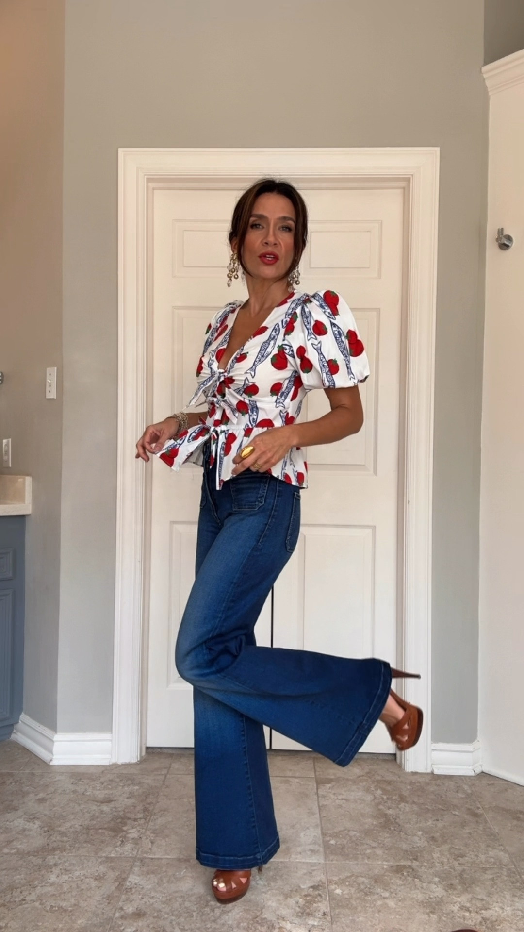 So good I had to share! I’m 5’6” For reference on length and size down, they hat lots of stretch. 
The exact same jeans in a light was are on the Nsale 🙌
But I have also linked similar jeans in the dark wash that are also great deals. Bam bam all around. 🥂



ltk jeans / best jeans / N sale

#LTKOver40 #LTKTravel #LTKSeasonal