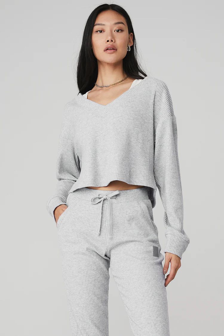 Muse V-Neck Pullover | Alo Yoga