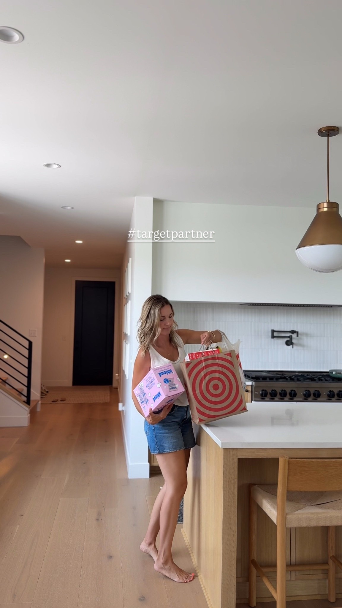#targetpartner Whether you’re packing lunches, need something for after a workout, or just want better everyday snacks, Target has so many healthier options right now. These are a few of my favorite new finds that are definitely worth picking up. Shop the new snack finds at Target! @Target