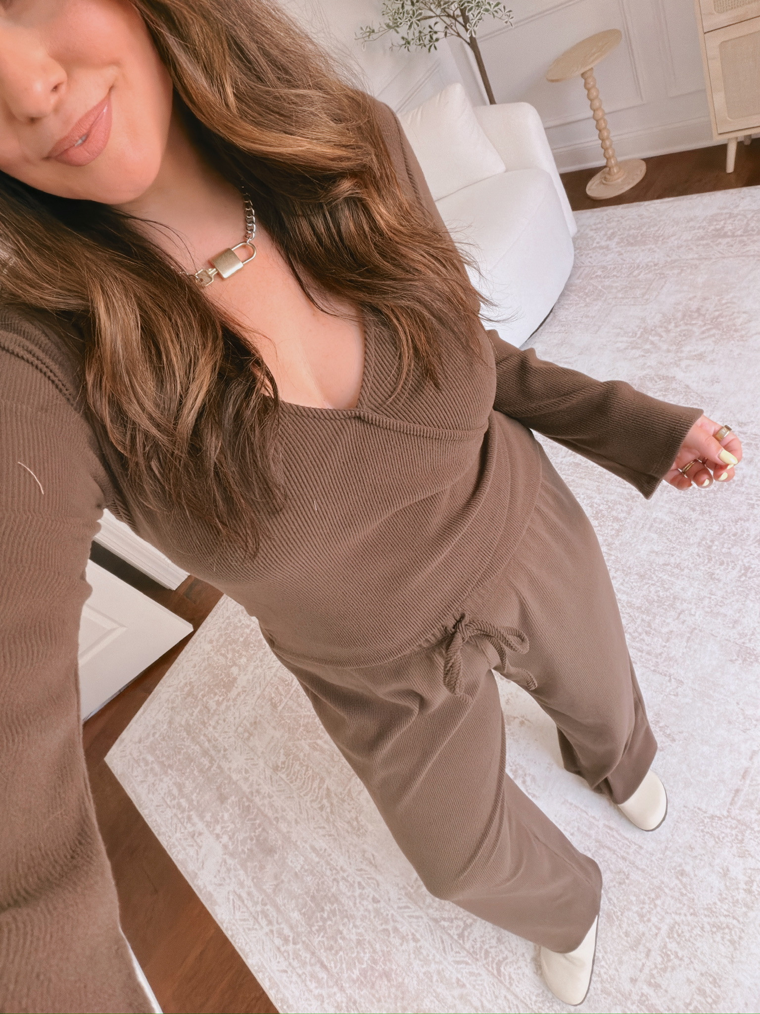 wearing this set in an XL
Anti-pooch outfits, cool mom outfit
 

 #LTKgrwm #LTKootd #LTKMidsize