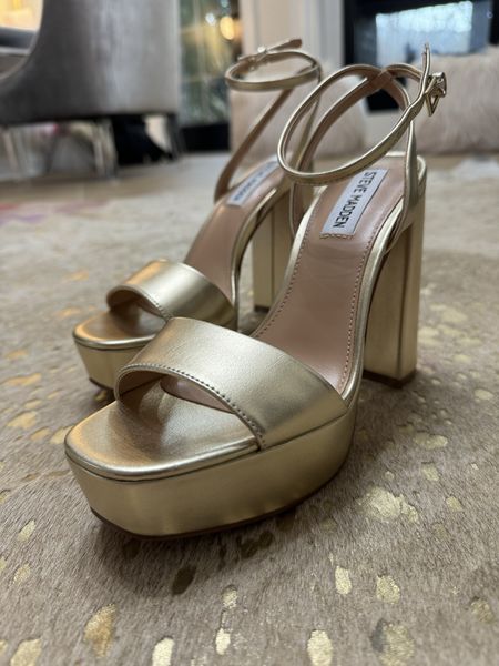 women’s platform sandal / women’s neutral heels / Steve Madden heels / Jeffry Campbell heels

#LTKstyletip #LTKshoecrush #LTKfindsunder100