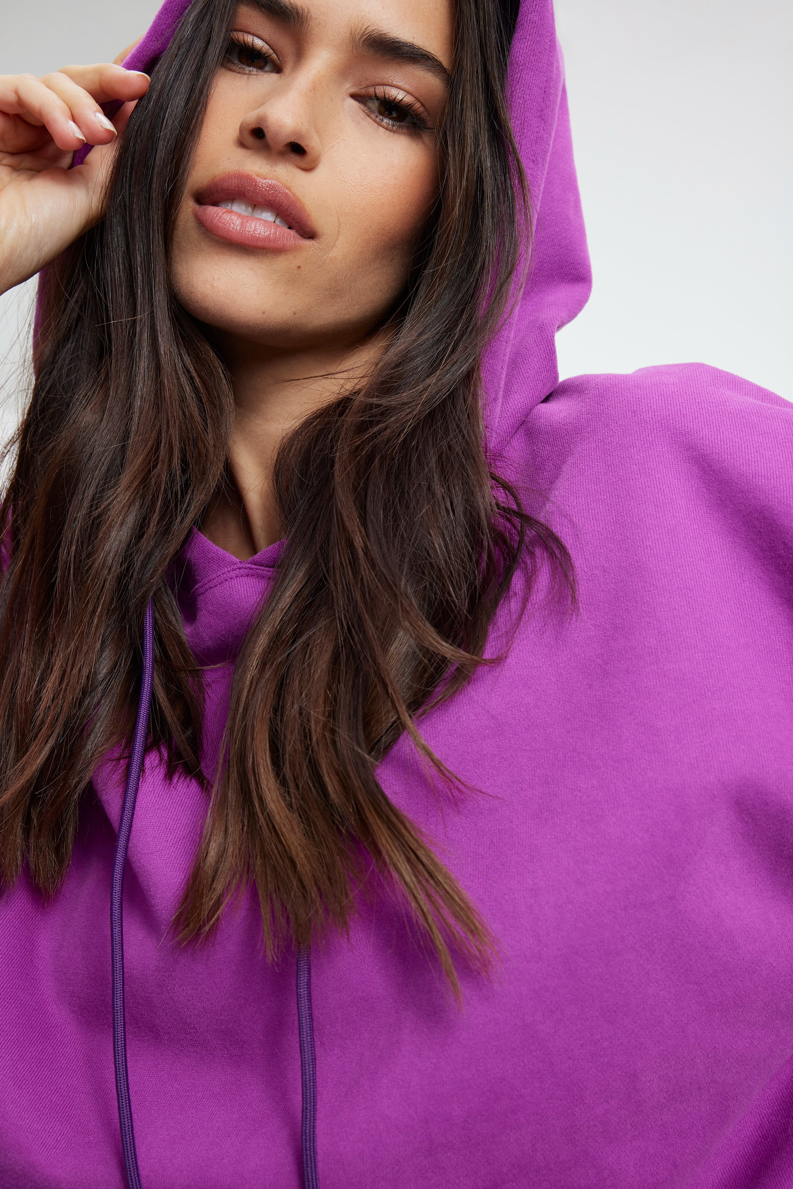 SUEDED FLEECE BOYFRIEND HOODIE | POWER PURPLE | Good American