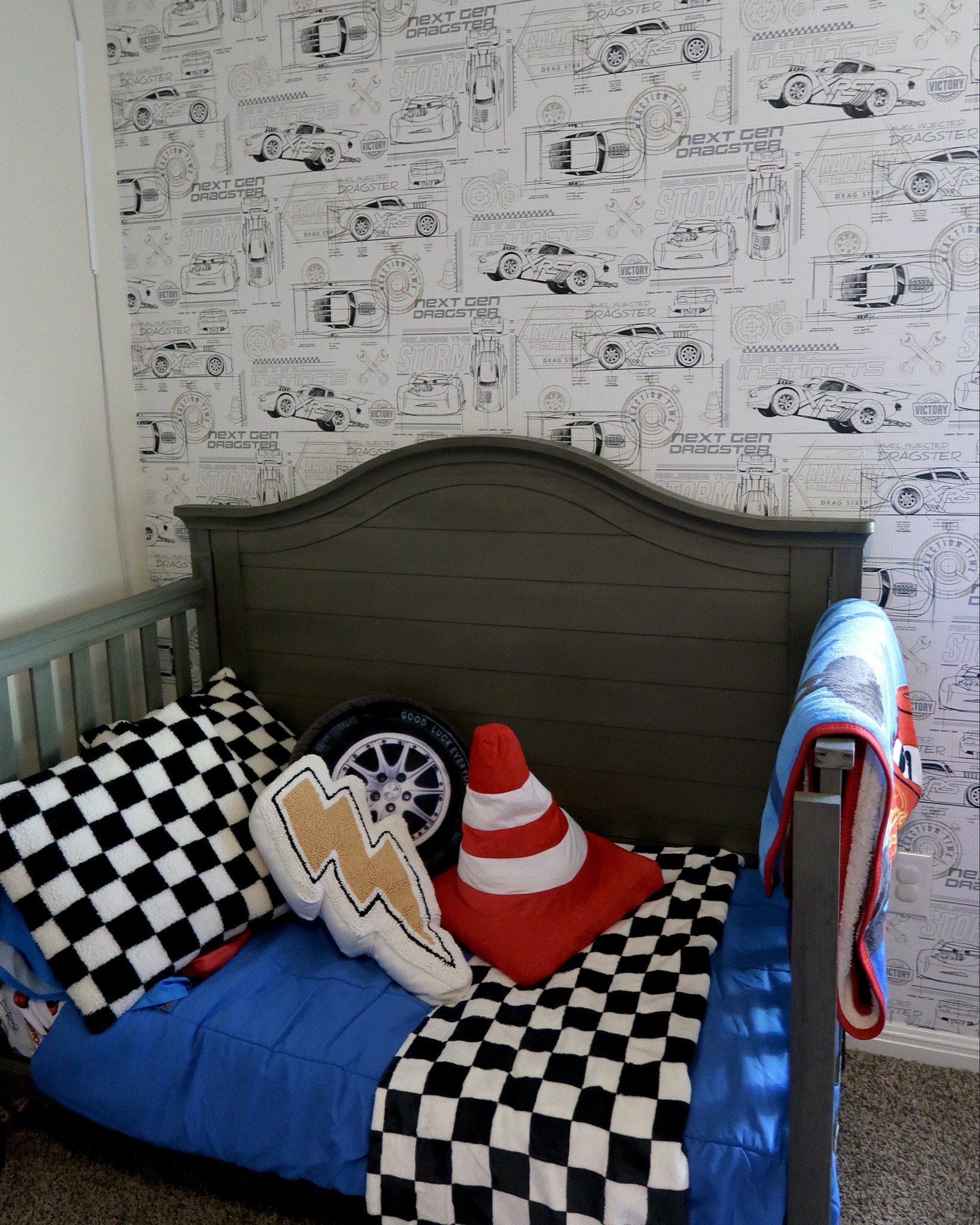 “Cars” New Room Decor for my LMQ obsessed little boy🥹❤️⚡️🏁🏎️
#follow #momlife

#LTKHome #LTKKids #LTKBaby