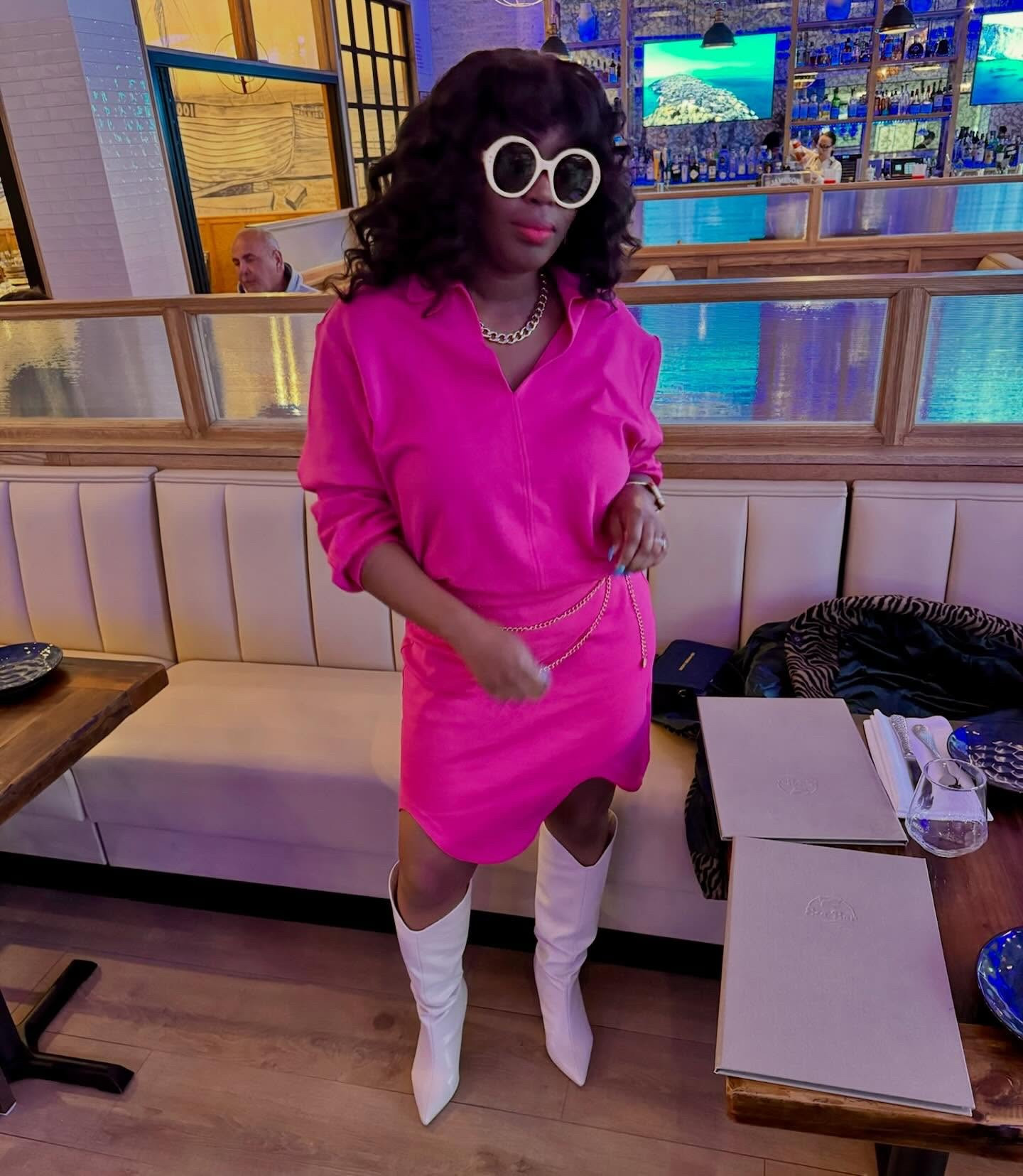 Head-to-toe glam with a pop of pink! 💖 Obsessed with these boots—click the link in my bio to make them yours! 👢✨

Pink Set: #FutureCollective x @target
Sunglasses: @gucci 
Necklace: @hm 
Boots: @chineselaundry x @nordstrom 
Chain Belt: @amazon 
Lipstick: @thelipbar 

#fashion #style #ootd #fashiondaily #fall #fallfashion #blackgirlmagic #outfitinspiration #blackgirlsattarget