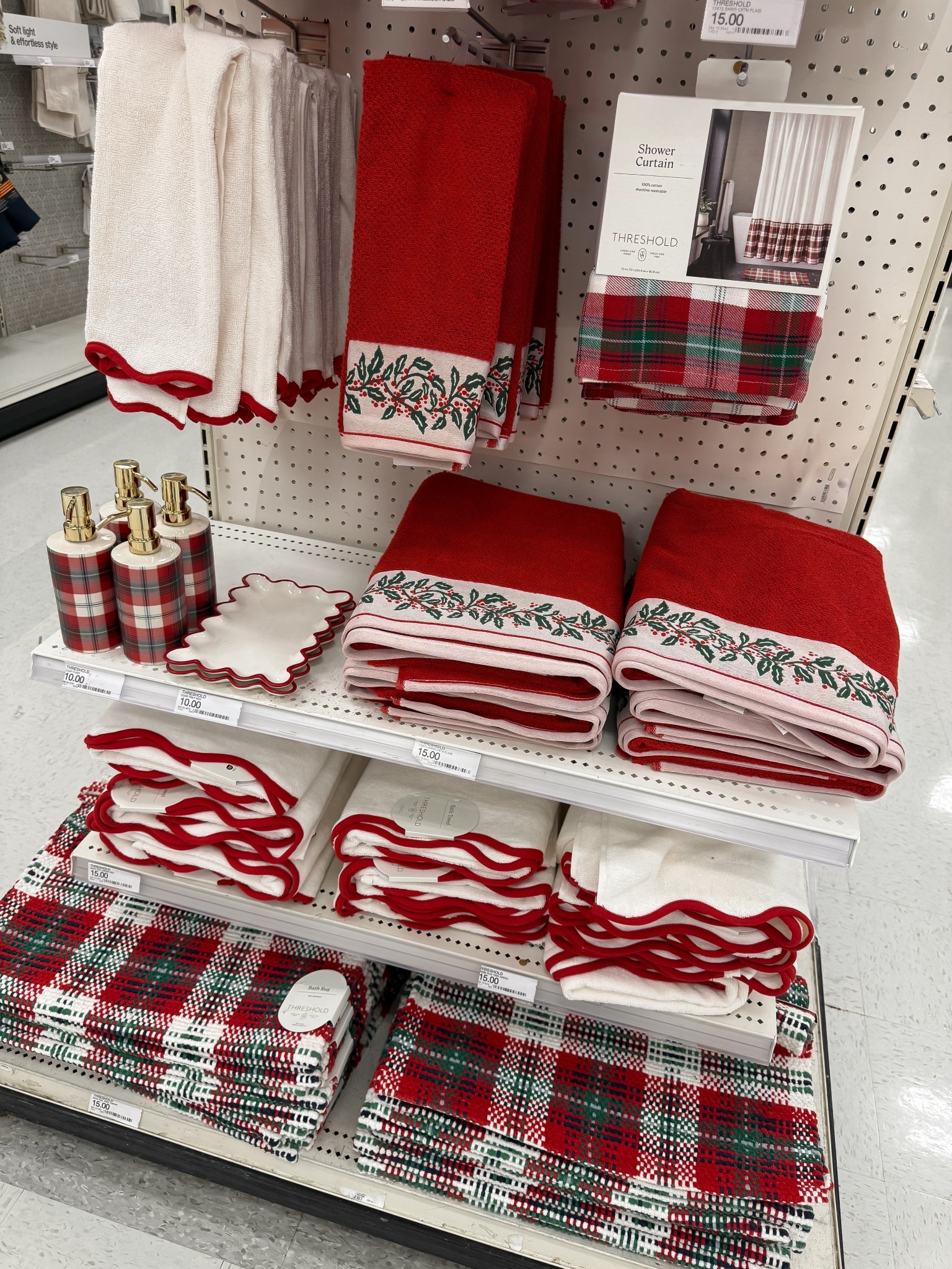 This is giving nostalgia Christmas. Target this is perfect. 

#LTKFindsUnder50 #LTKSeasonal #LTKHoliday
