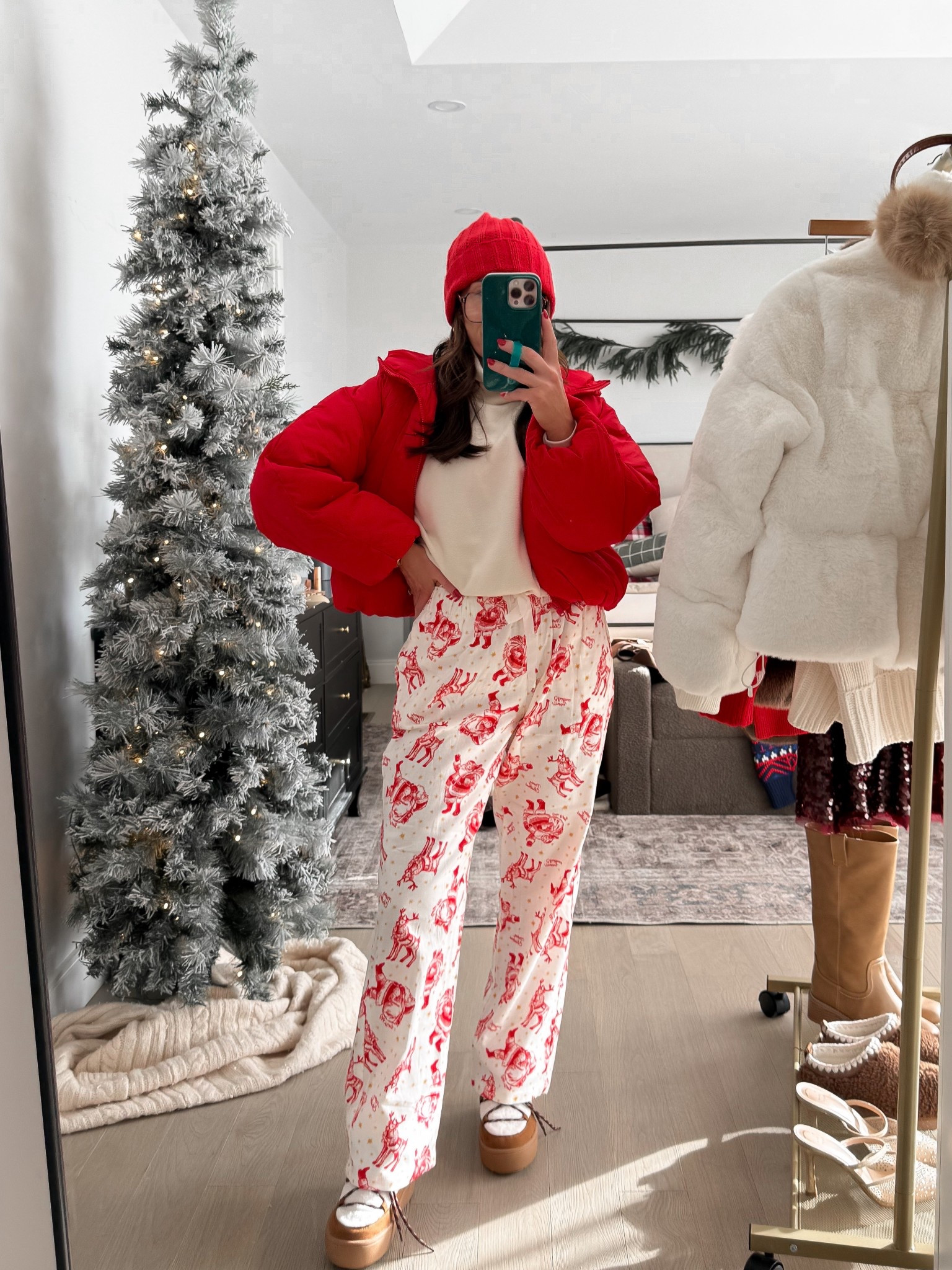 Old Navy extended their Cyber Monday sale
 

#LTKGiftGuide #LTKSaleAlert #LTKHoliday