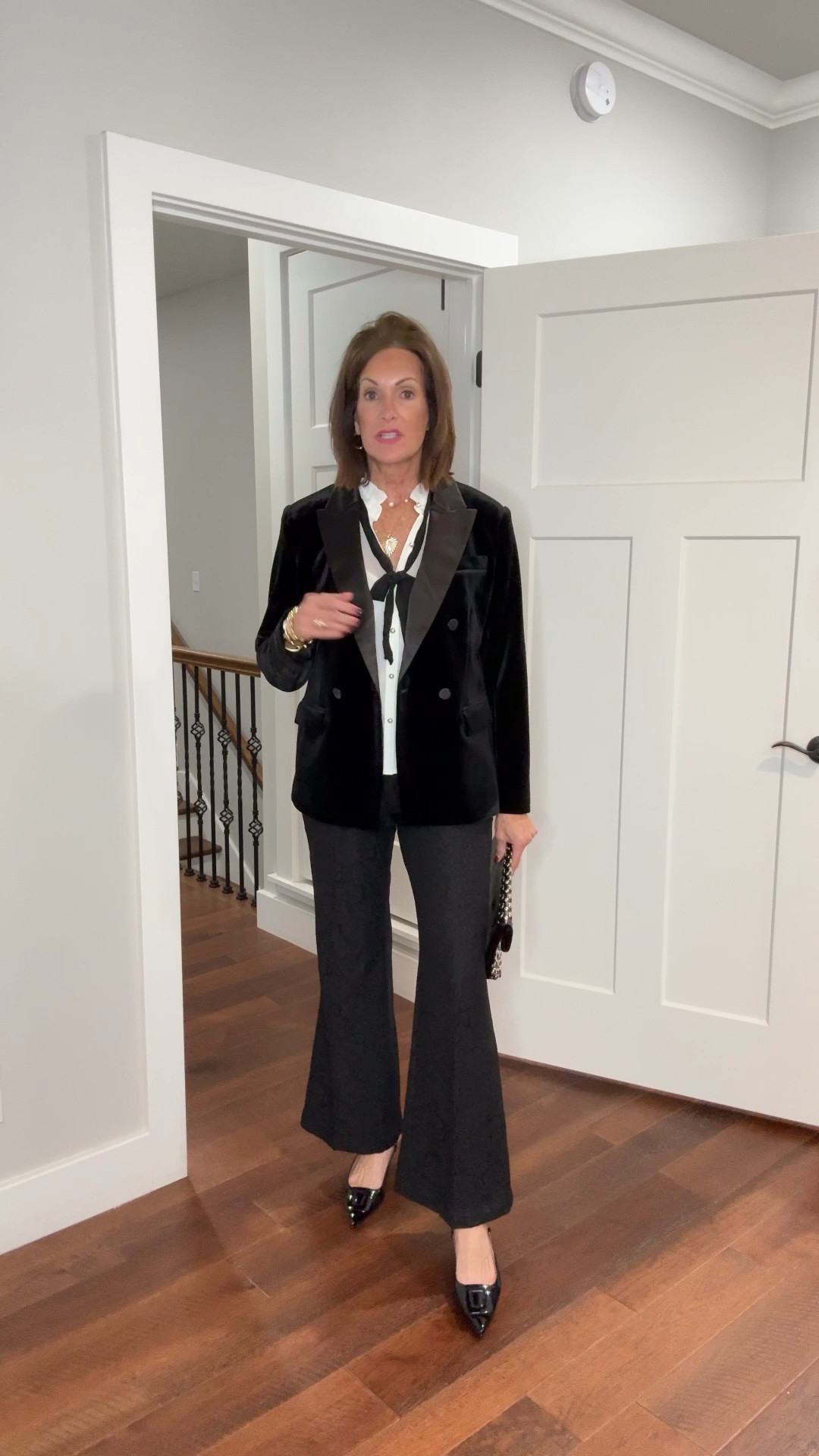 Tuxedo blazer - L
Sheer bow top & cami - large
Lace pants - size 8

Holiday style Christmas style


#LTKHoliday #LTKMidsize #LTKCyberWeek