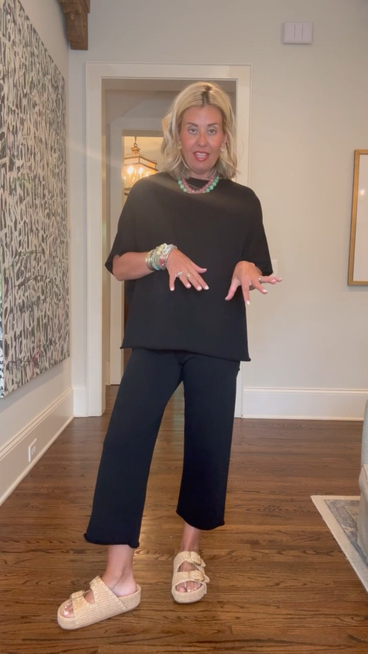 Often duplicated never, and I do mean never replicated!!!! I truly don’t think there is another set on the market like these… I mix and match them with each other and with other things. Trust me girls they might be a little bit of a splurge but when you think about price per wear, you can’t pass them up! Audrey Top - xs Eileen Top - xs Effie Top - xs Catherine pant - xs (comes in 24” and 29”) Aspen Set - Audrey top & Catherine 29” pant Malibu Set - Effie top & Catherine 29” pant *use Catherine20 for 20% off Allie + Bess

#LTKootd