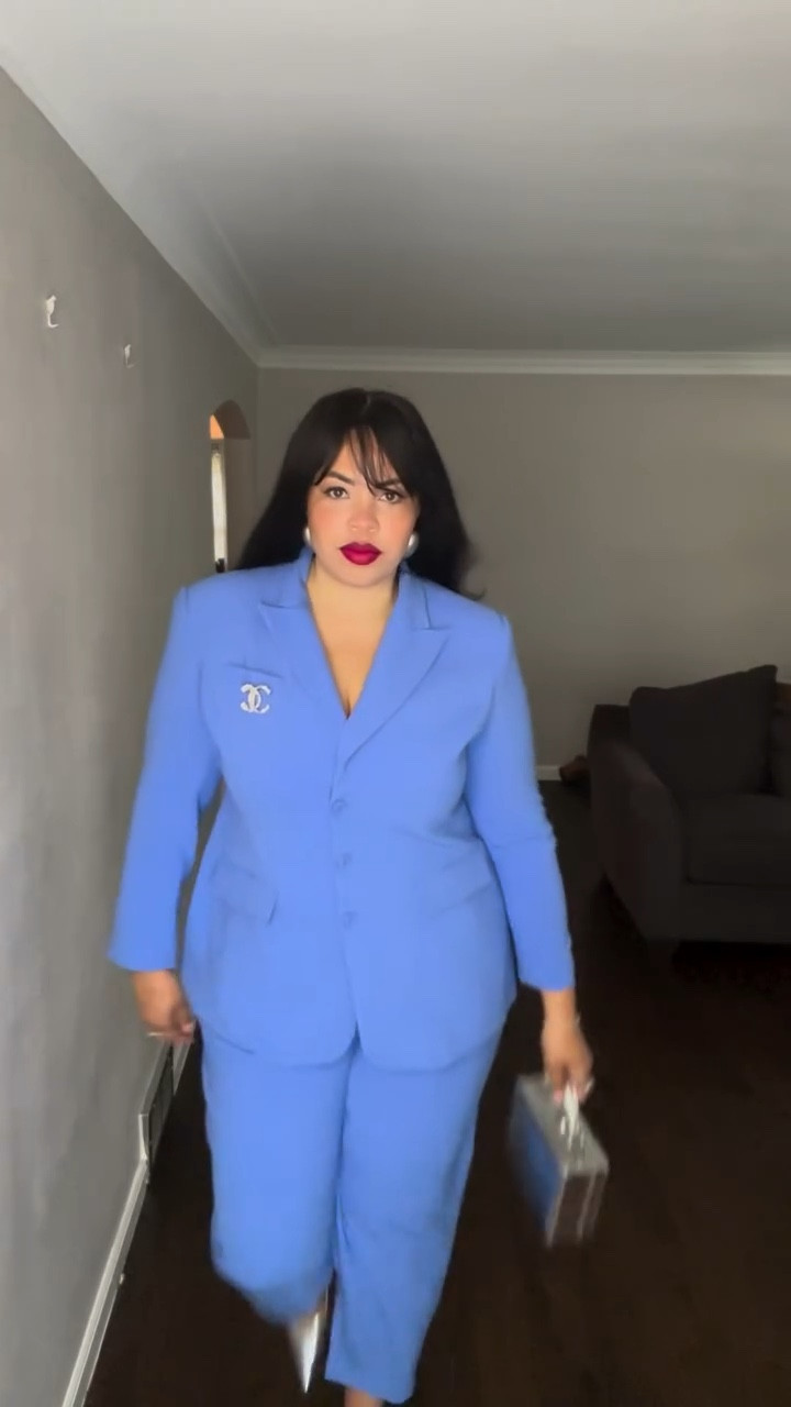 #DWP x @walmartstyle 👠
Didn’t anticipate loving this collection as much as I did. It’s absolutely stunning. And I instantly regret it not getting this suit in multiple colors. I may or may not have gone to the store to get it in navy. How are you guys feeling about this collection? Did you get anything? #scoop #brandonmaxwell #walmartstyle 

Shop what’s left of the collection on my #LTK or ShopMY

#LTKWorkwear #LTKPlusSize #LTKdayinmylife