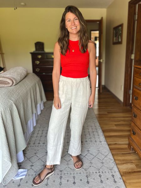 DAY 1 of outfits for Memorial Day, July 4th or summer BBQS

Wearing a size small tank (red) and size xs pants (sand). I also linked similar ones from old navy!

#LTKFindsUnder100 #LTKStyleTip #LTKSeasonal