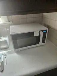 Insignia™ - .7 Cu. Ft. Compact Microwave - White | Best Buy U.S.