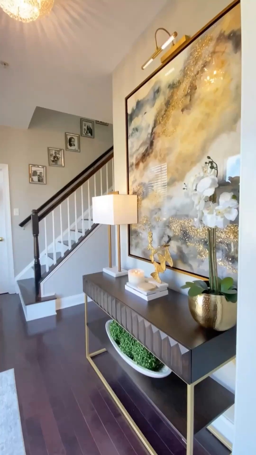 How to style a narrow entryway for Spring

#LTKSaleAlert #LTKHome