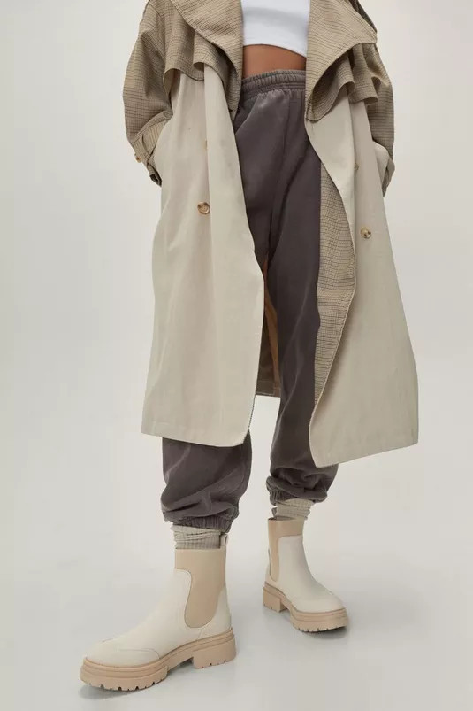 Perforated Round Toe Chunky Chelsea Boots | Nasty Gal (US)