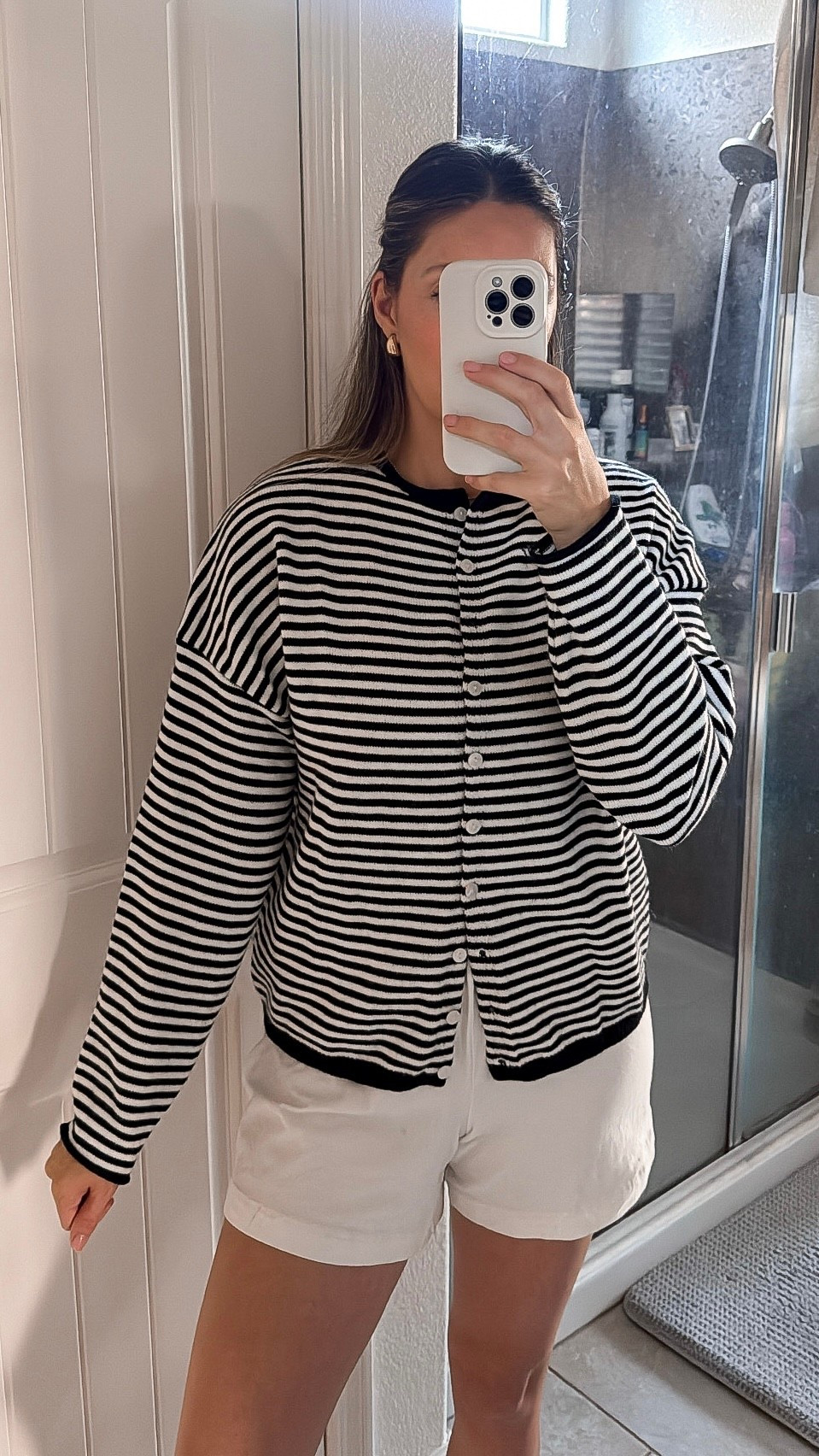Fall casual outfit, fall transition, mom outfit, errands outfit