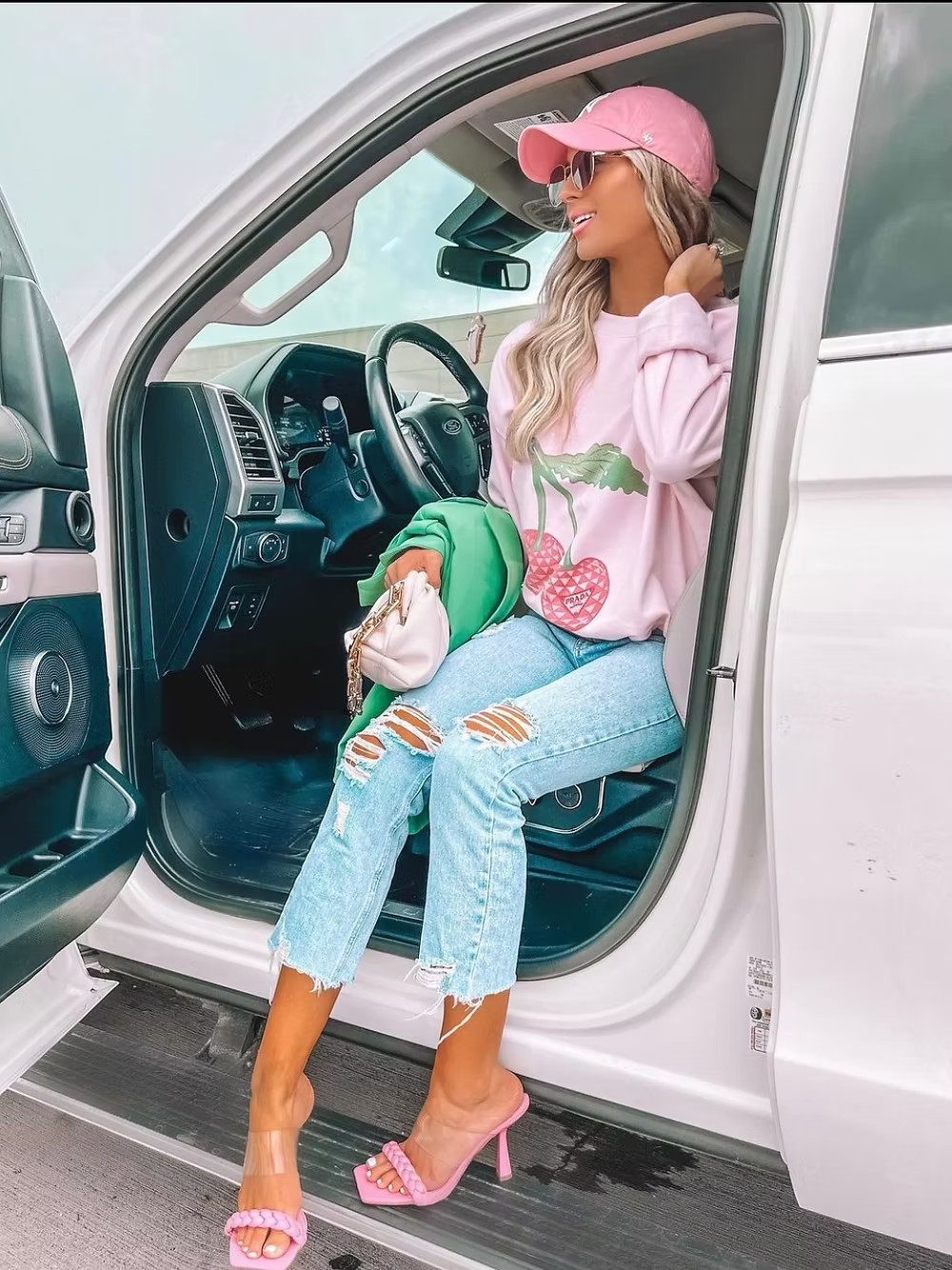 Cherry Picking Sweatshirt ( Vintage Feel ) | Sassy Queen