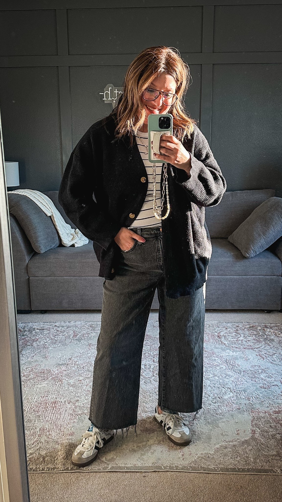 Tonight’s look:
Amazon cardi (XL)
Abercrombie striped tee (L)
Madewell ankle jeans (31)
Adidas sambas 

#LTKStyleTip #LTKMidsize #LTKOver40