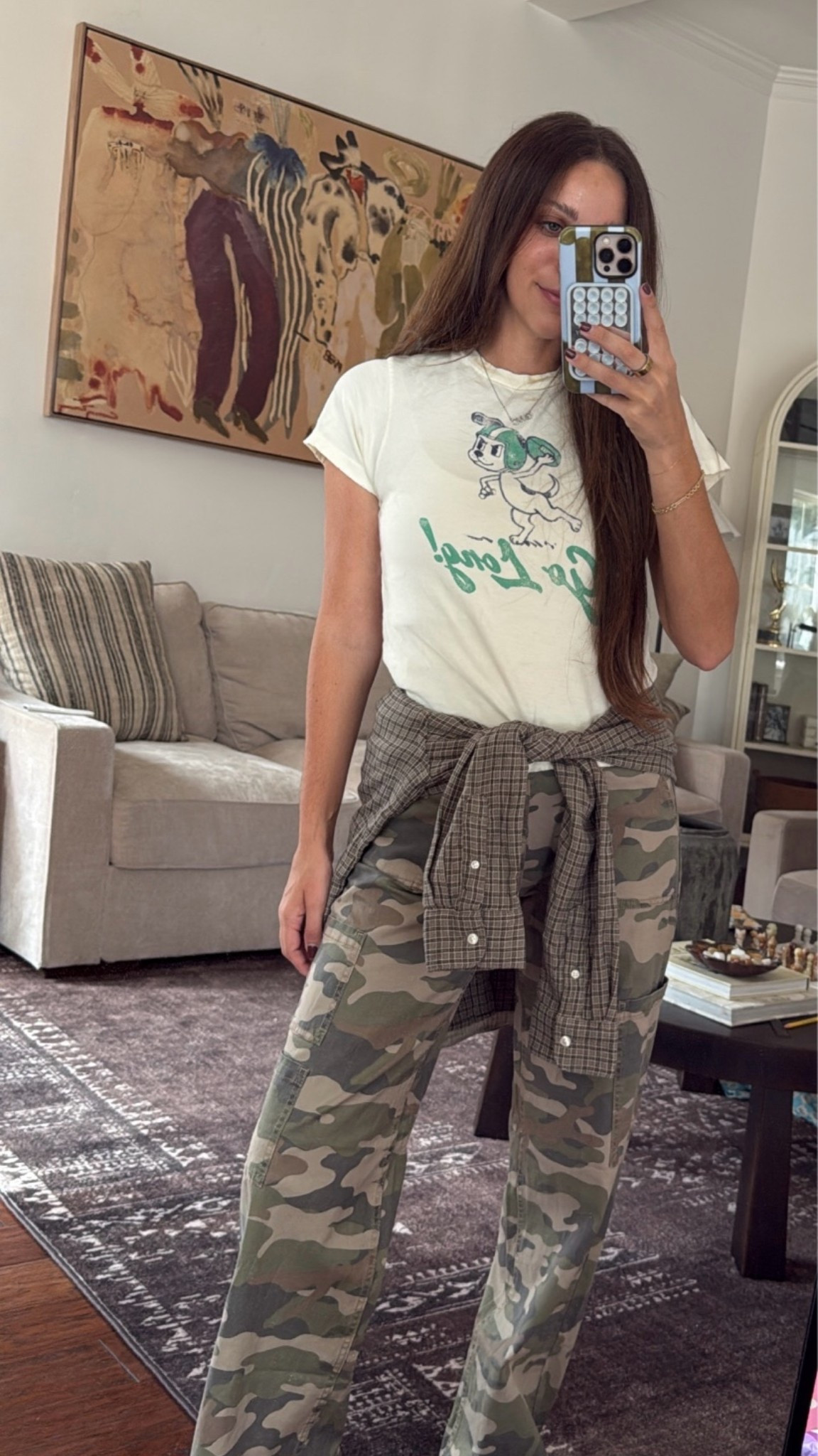 Walmart fall fashion. $16 camo cargo. So good. Comfy waist, high rise, flattering. Comes in other prints. #walmart #walmartpartner @Walmart

#LTKootd