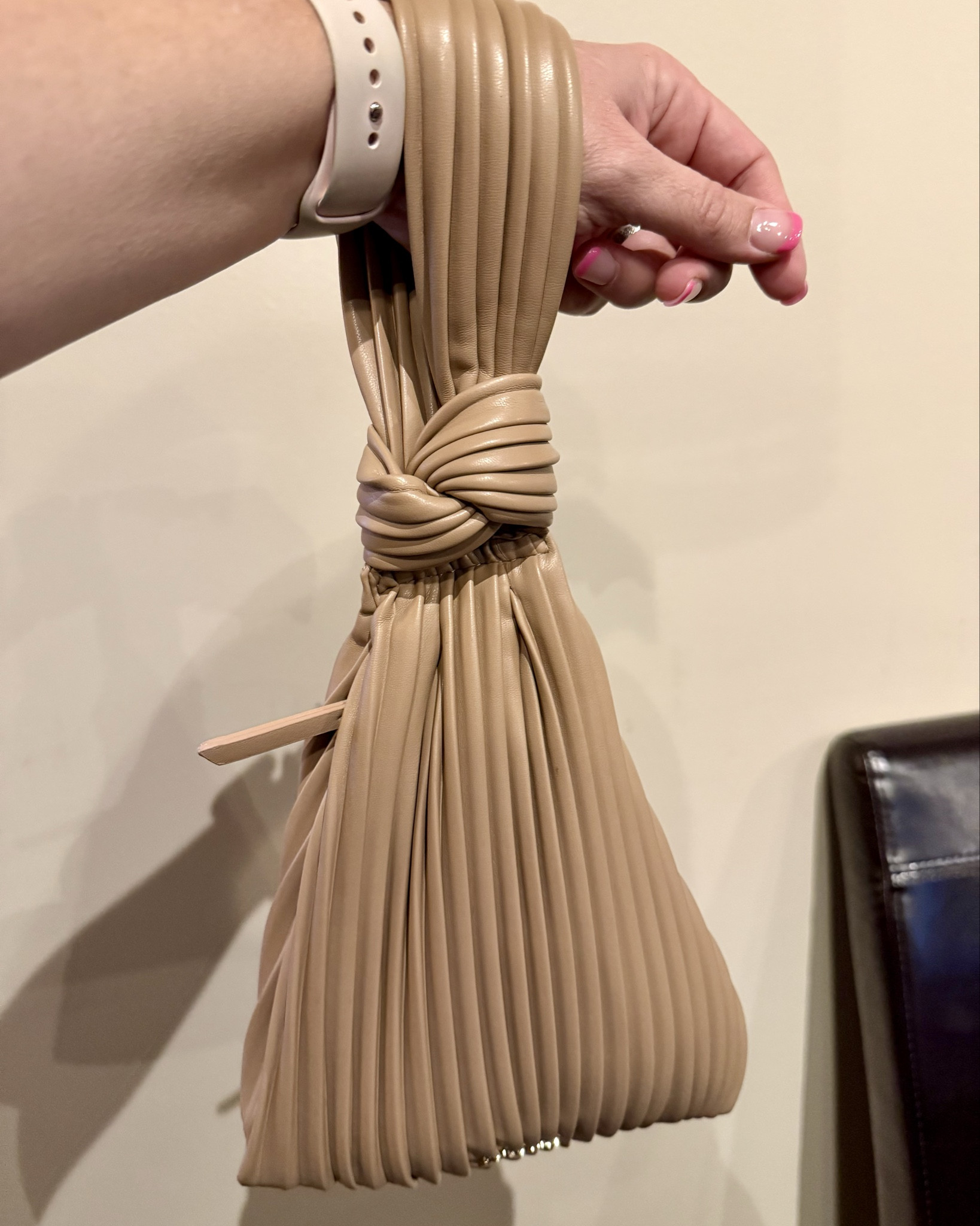 Love this Dolce Vita purse! It’s so unique💗 I love all of the fun colors🥰

#LTKOver40 #LTKItBag #LTKFindsUnder100