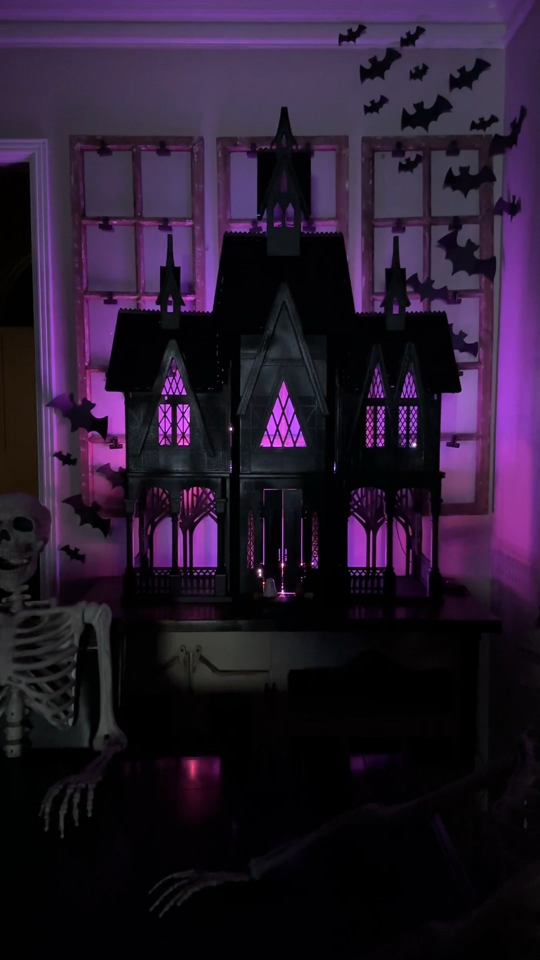 MY FAVORITE HALLOWEEN PROJECT TO DATE! #halloween #spookyseason #spookytok #halloweendecor #hauntedtiktok #dollhousemakeover #diyproject 
