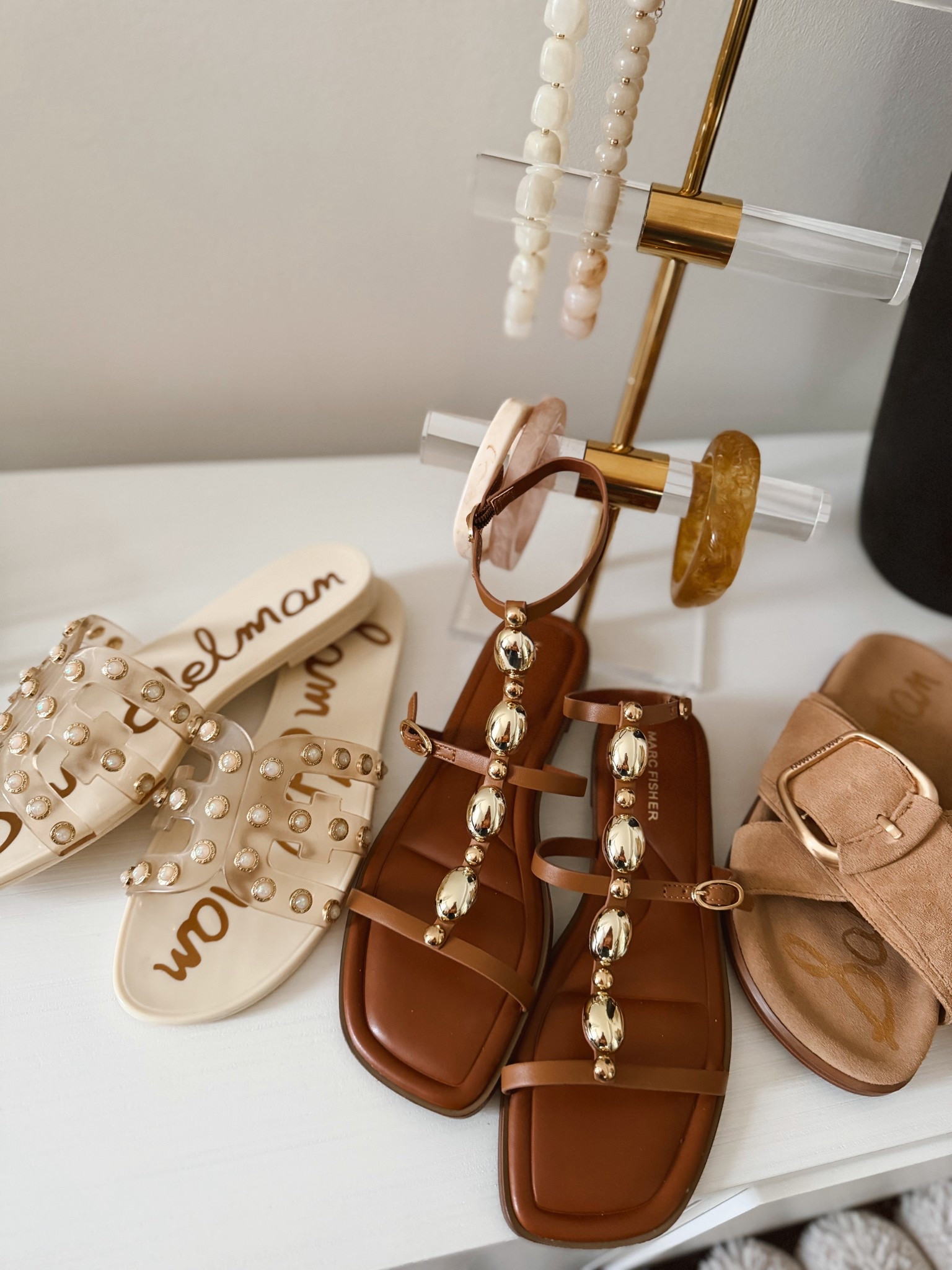 Most worn accessories and shoes from spring break ☀️✨
What I had on repeat and honestly such a hit every time 🤍
If you add anything this season… make it bangles or a fun necklace 💫

spring accessories. gold bangles. statement necklace. vacation style. everyday jewelry. summer accessories.

#LTKootd #LTKSeasonal