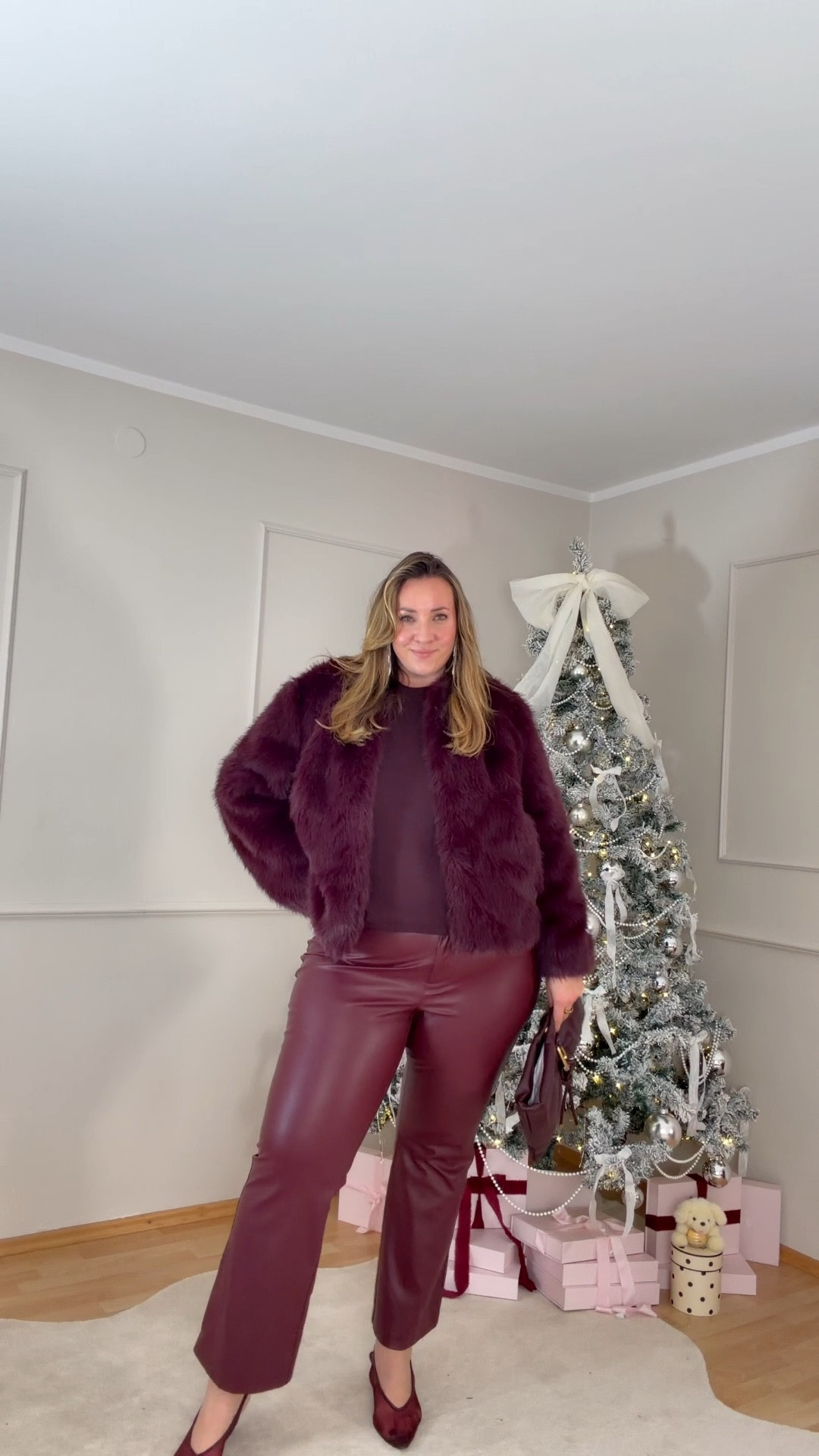 Mood for 2026 ❤️‍🔥 31 Days of Plus Size Fashion 19/31 🤝🏼

Liebe liebe liebe diesen Look. Was denkt ihr? Würdet ihr Kunstlederhosen tragen? 

#LTKplussize #LTKdatenight #LTKdeutschland