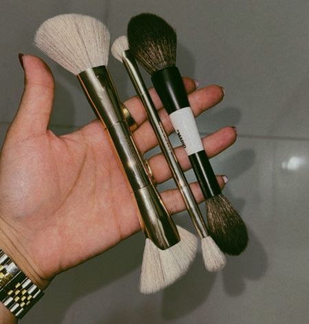 Dual ended makeup brushes 🫱🏼‍🫲🏽

#LTKbeauty #LTKSeasonal #LTKGiftGuide