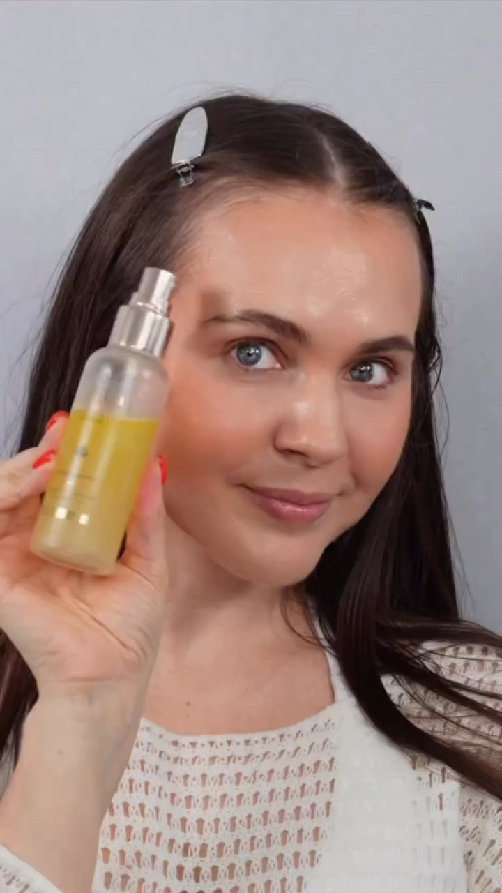 @dalba_global White Truffle First Spray Serum = instant glass skin glow, hydrated skin, and makeup that never looks dry or cakey. This is THE celeb MUA trick everyone needs.
🏃‍♀️ Prime Day is almost over! Shop now on Amazon! 34% OFF Prime Day discount on First Spray Serum
Use code SHINY5OFF for an extra 5% off on top of Prime Day prices (June 21–30).
#dalba #dalbafirstsprayserum #noncakeymakeup #glowymakeup #skincare #dalbapartner